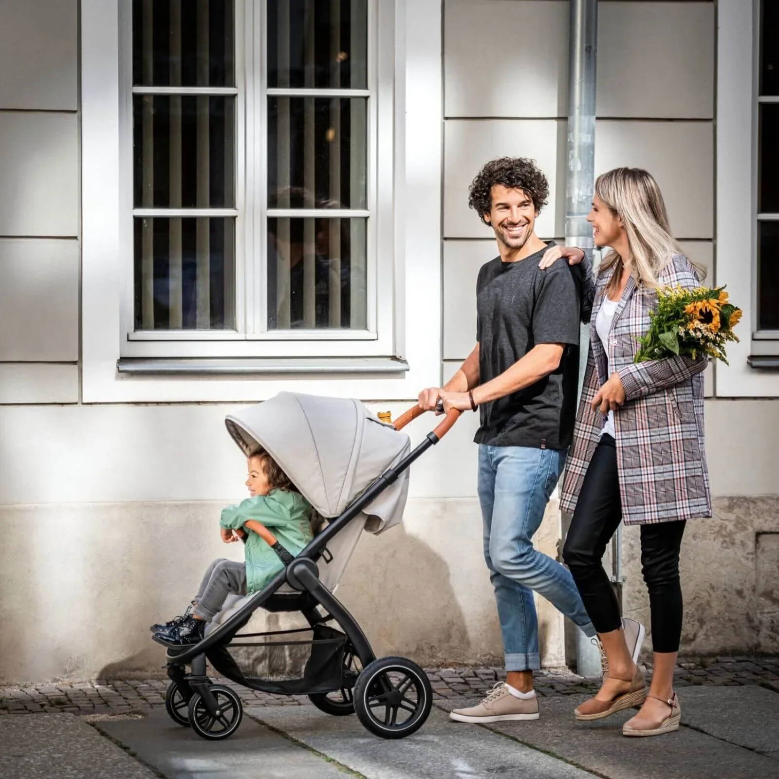 Hauck Uptown Pushchair - Black - Image 14