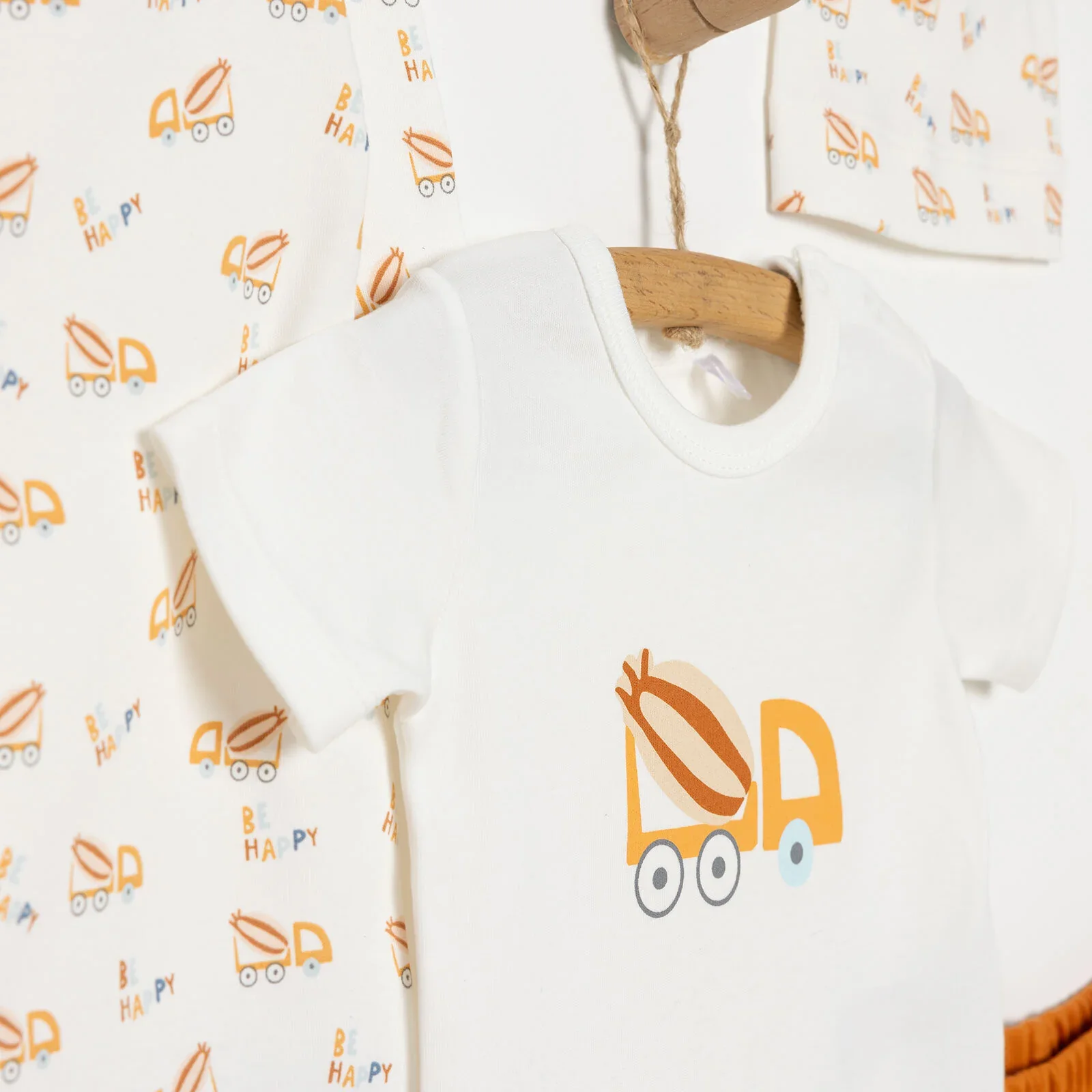 HelloBaby Boy Newborn Set 4 pcs - Dark Orange - Image 4
