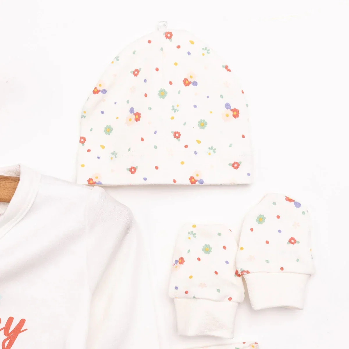 HelloBaby Newborn 5 pcs Starter Set - Ecru - Image 6