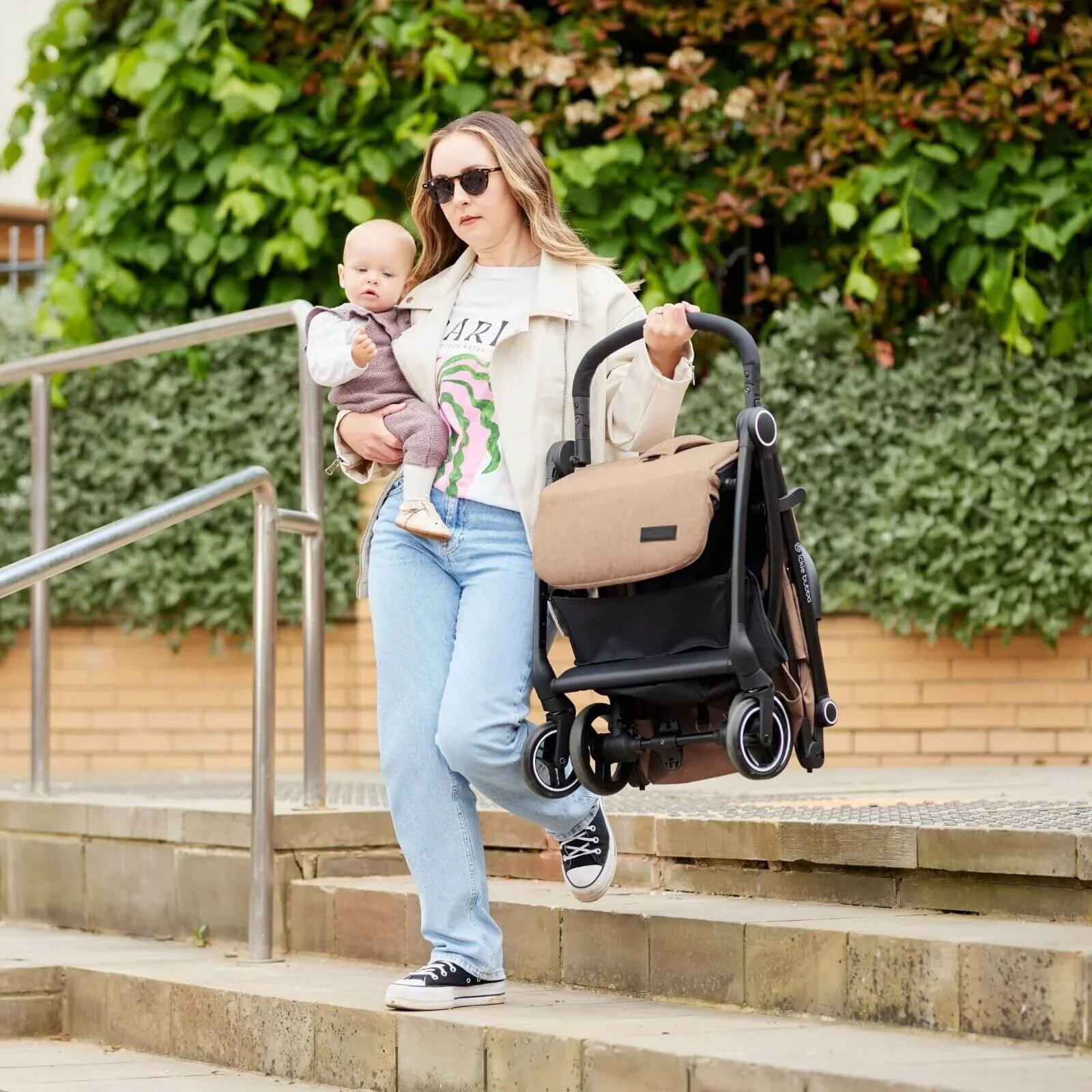 Ickle Bubba Aries Max Autofold Stroller - Black - Image 13
