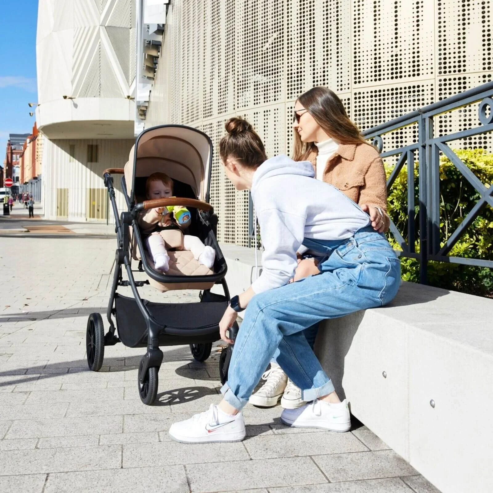 Ickle Bubba Cosmo 2-in-1 Pushchair & Carrycot - Black/Graphite Grey/Tan - Image 14