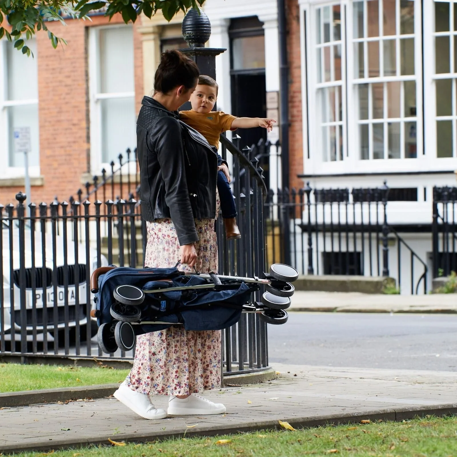 Ickle Bubba Discovery Stroller - Image 9
