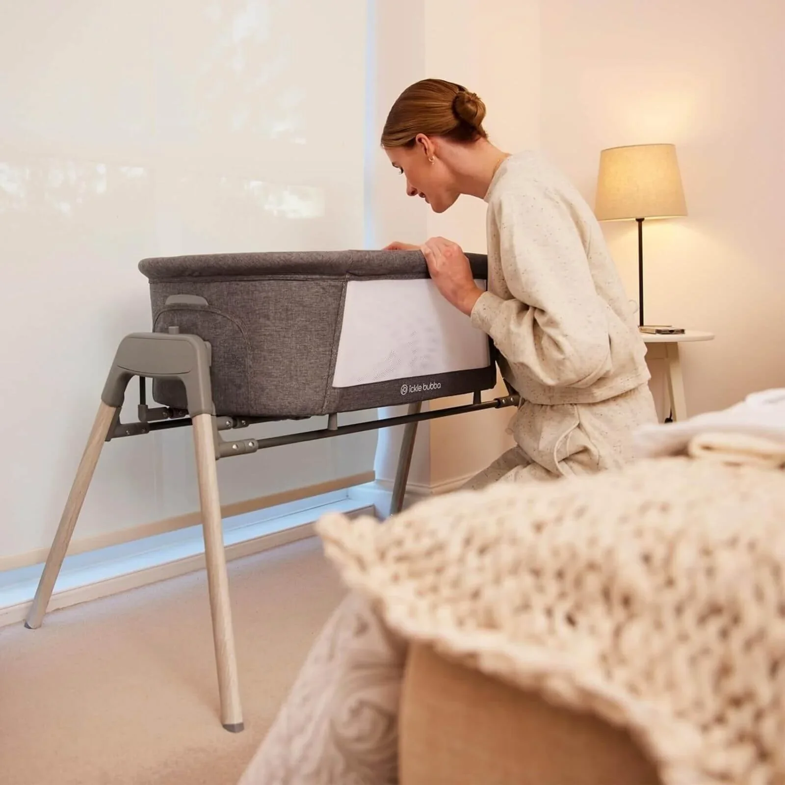 Ickle Bubba Drift Gliding Crib - Ash Grey - Image 7