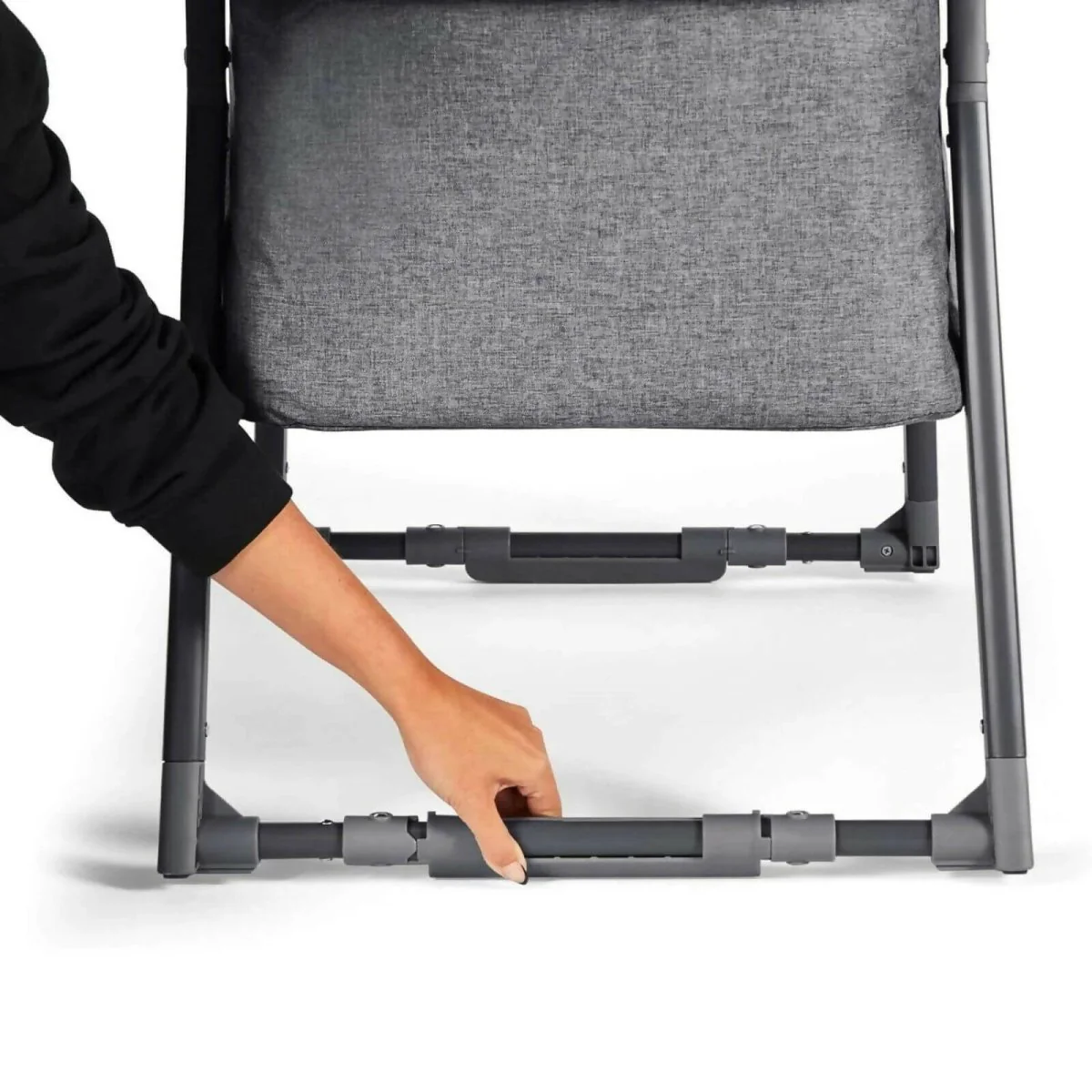 Ickle Bubba Mini Rocker Crib - Space Grey - Image 4