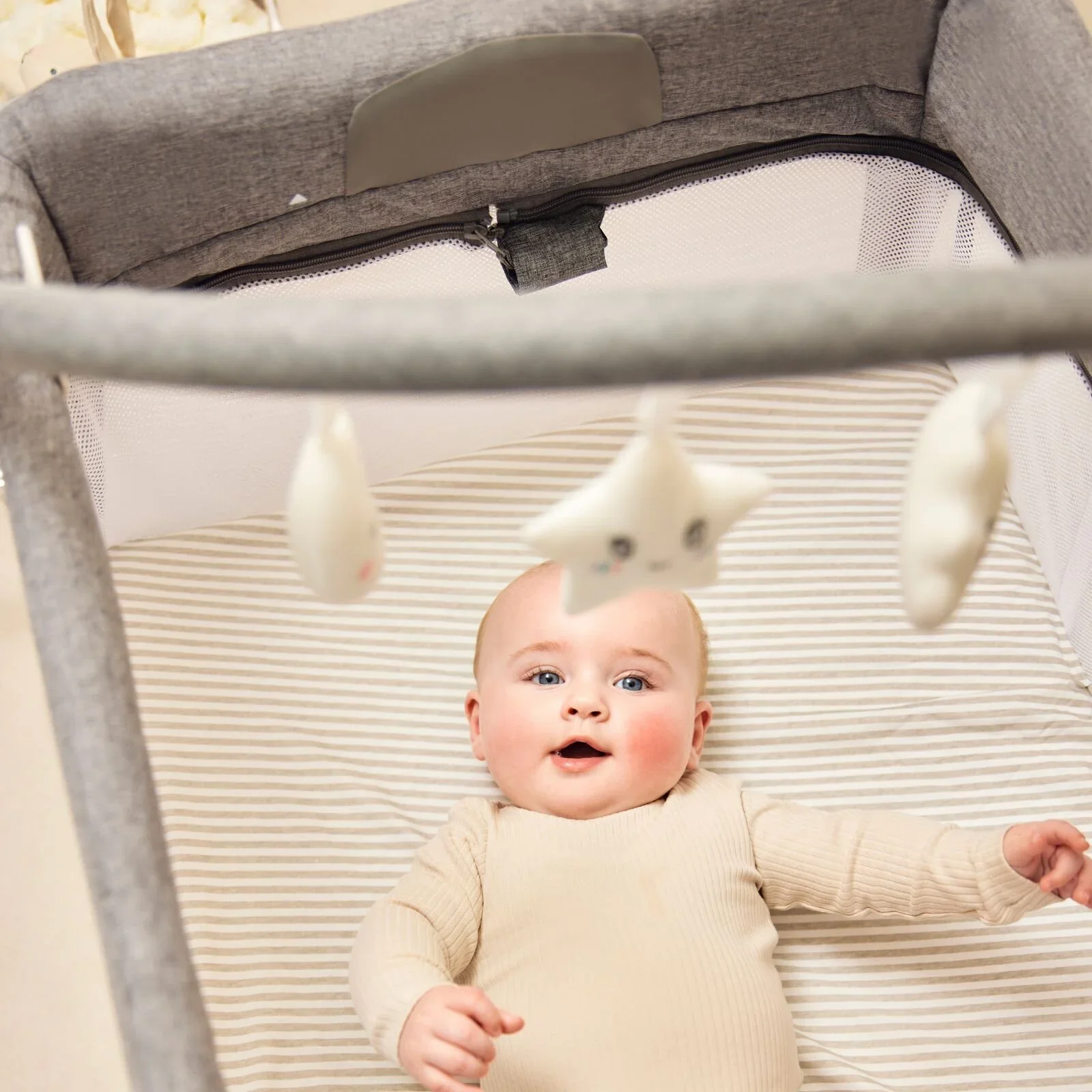 Ickle Bubba Scout 3-in-1 Travel Crib Cot & Playpen - Ash Grey - Image 10