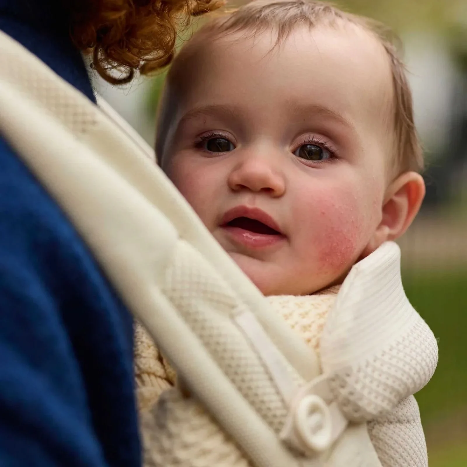 Ickle Bubba Seren 3-in-1 Baby Carrier - Stone - Image 9
