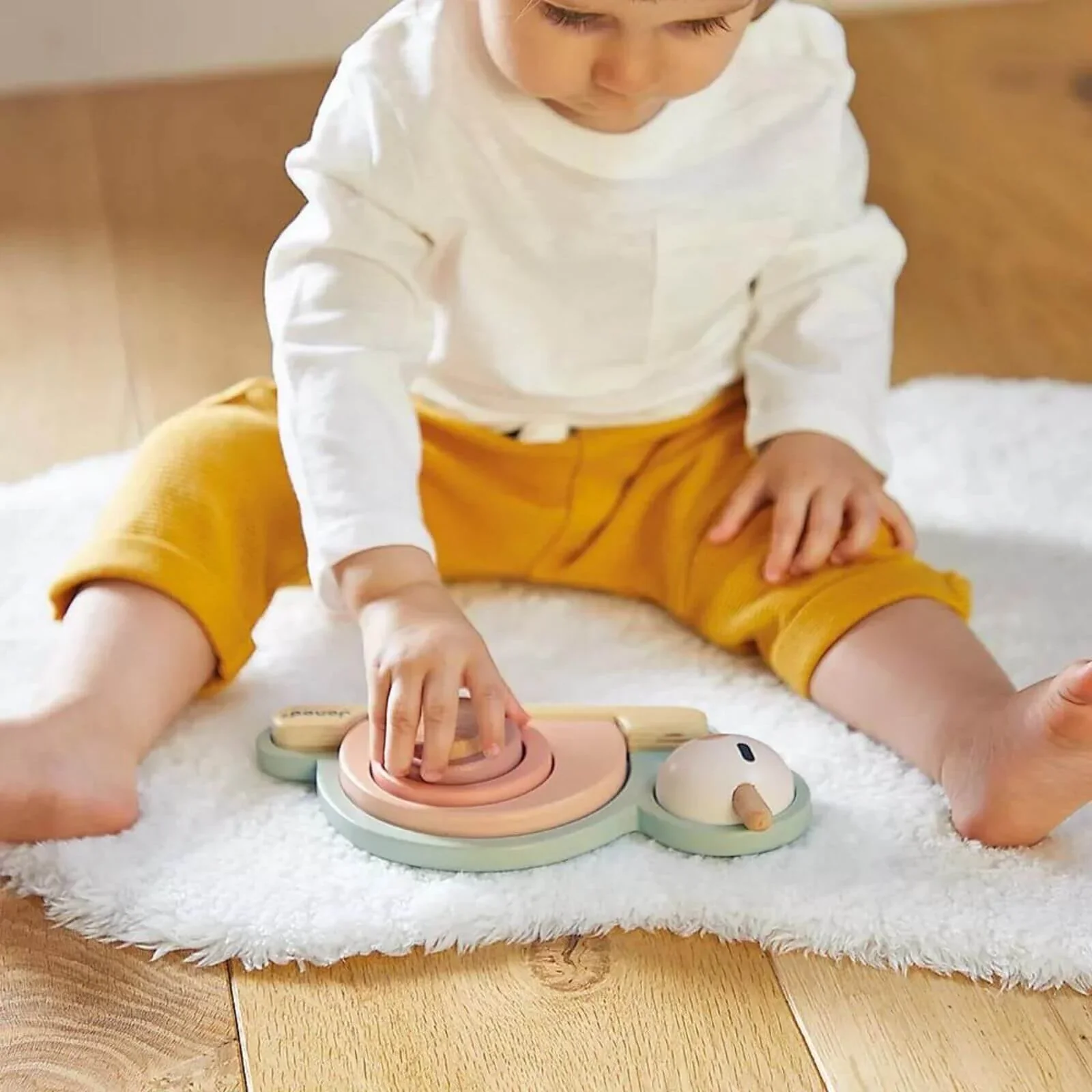 Janod Stackable Sensory Snail Sweet Cocoon - Image 3