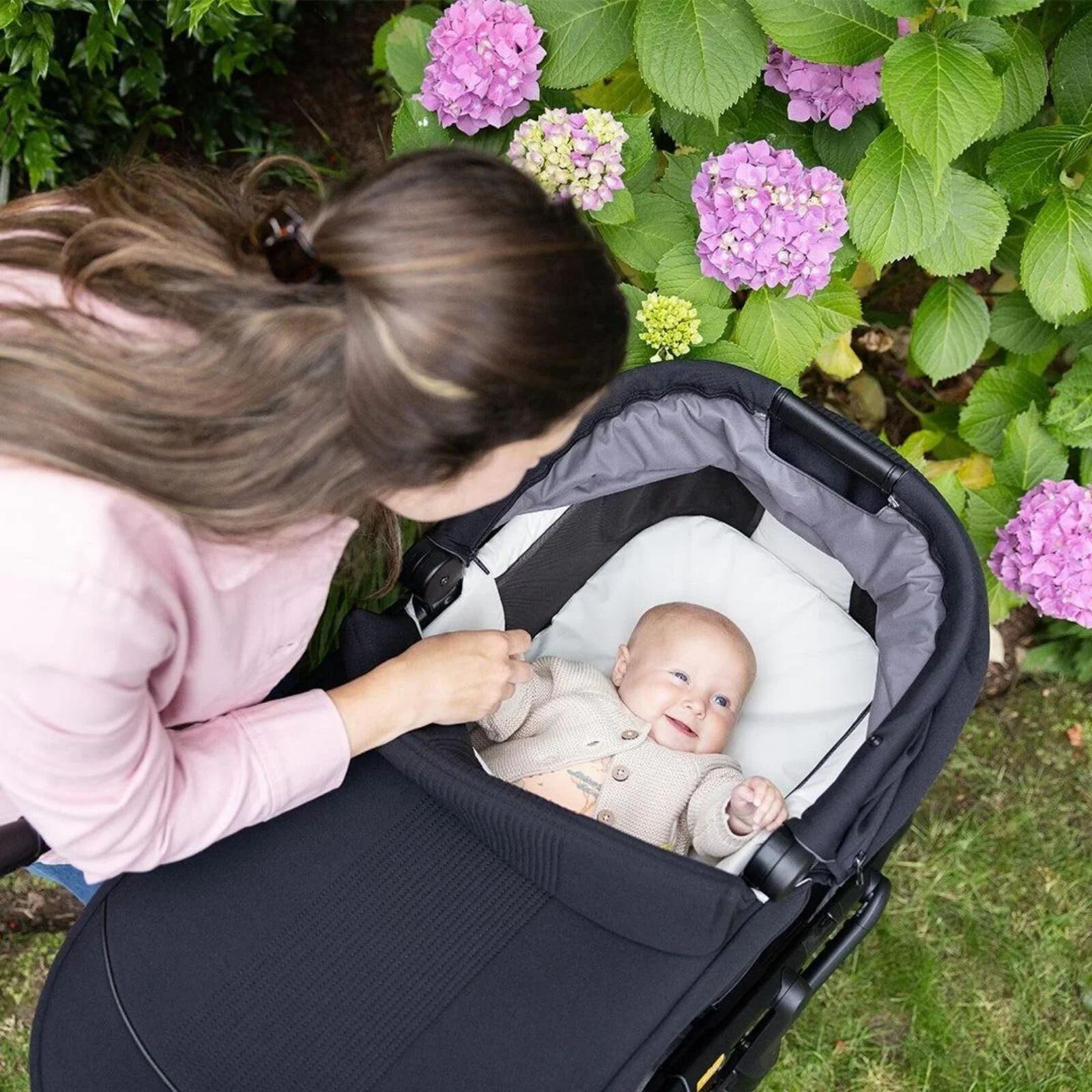 Joie Ramble XL Signature Carrycot - Maple - Image 11