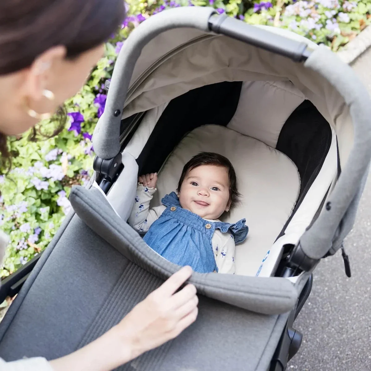 Joie Ramble XL Signature Carrycot - Eclipse - Image 7