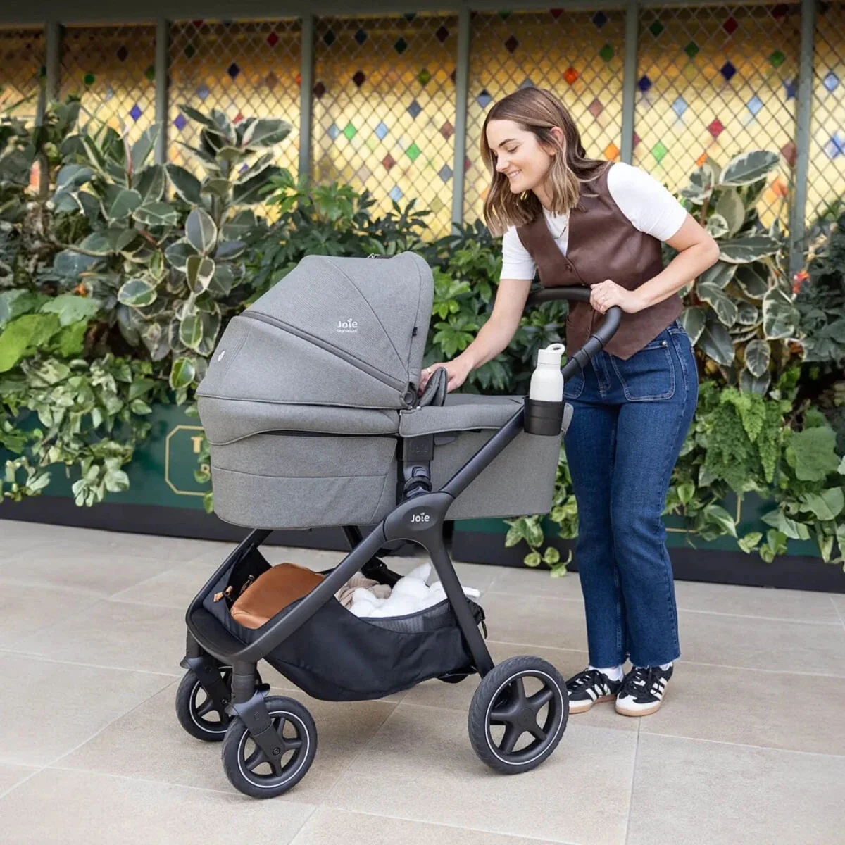 Joie Ramble XL Signature Carrycot - Eclipse - Image 8