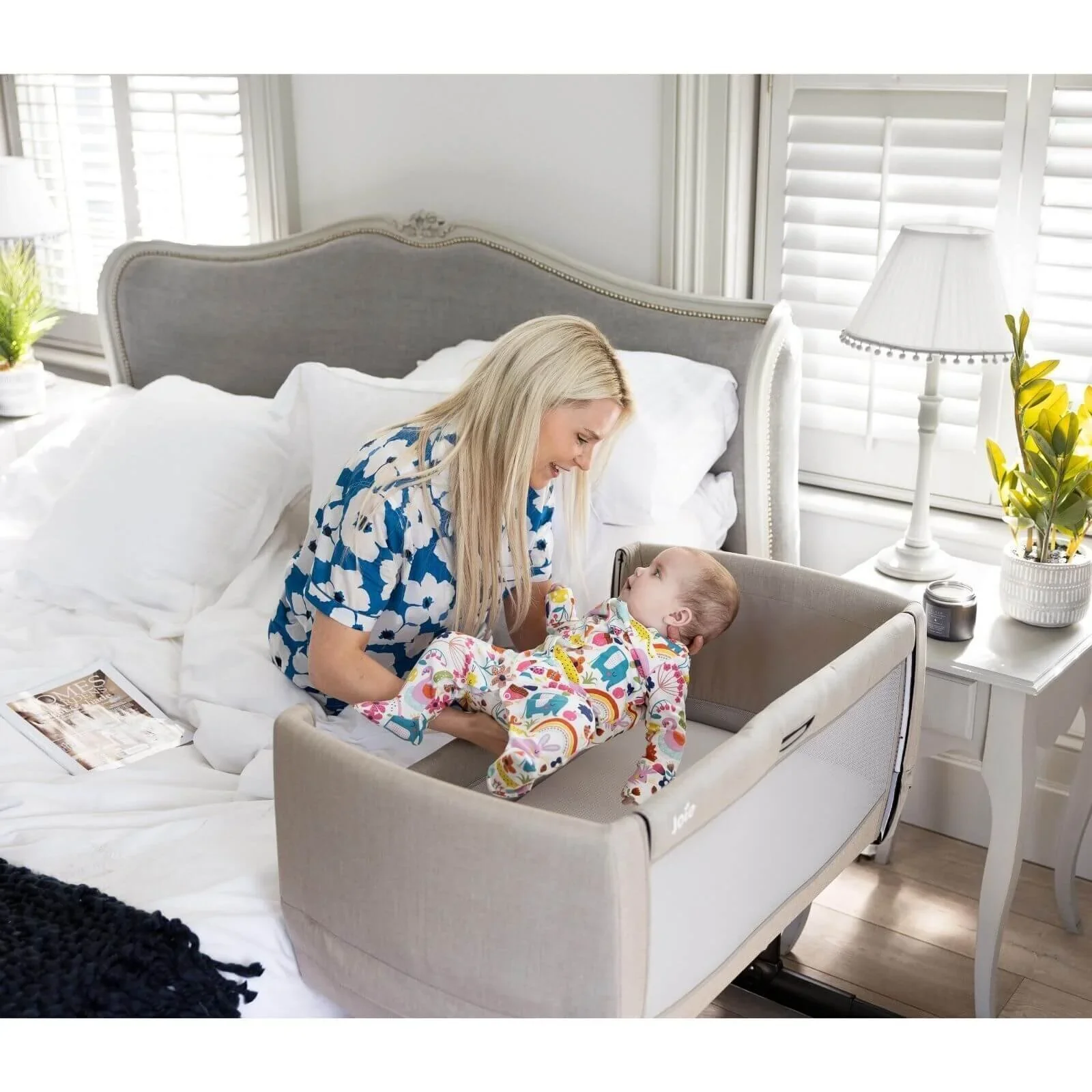 Joie Roomie Go Baby Bedside Crib - Clay - Image 11