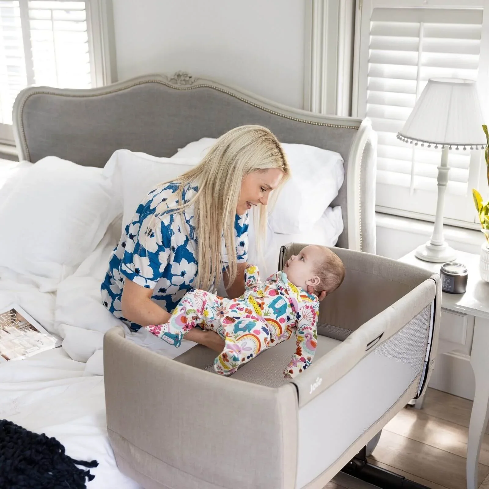 Joie Roomie Go Bedside Crib - Shale - Image 12