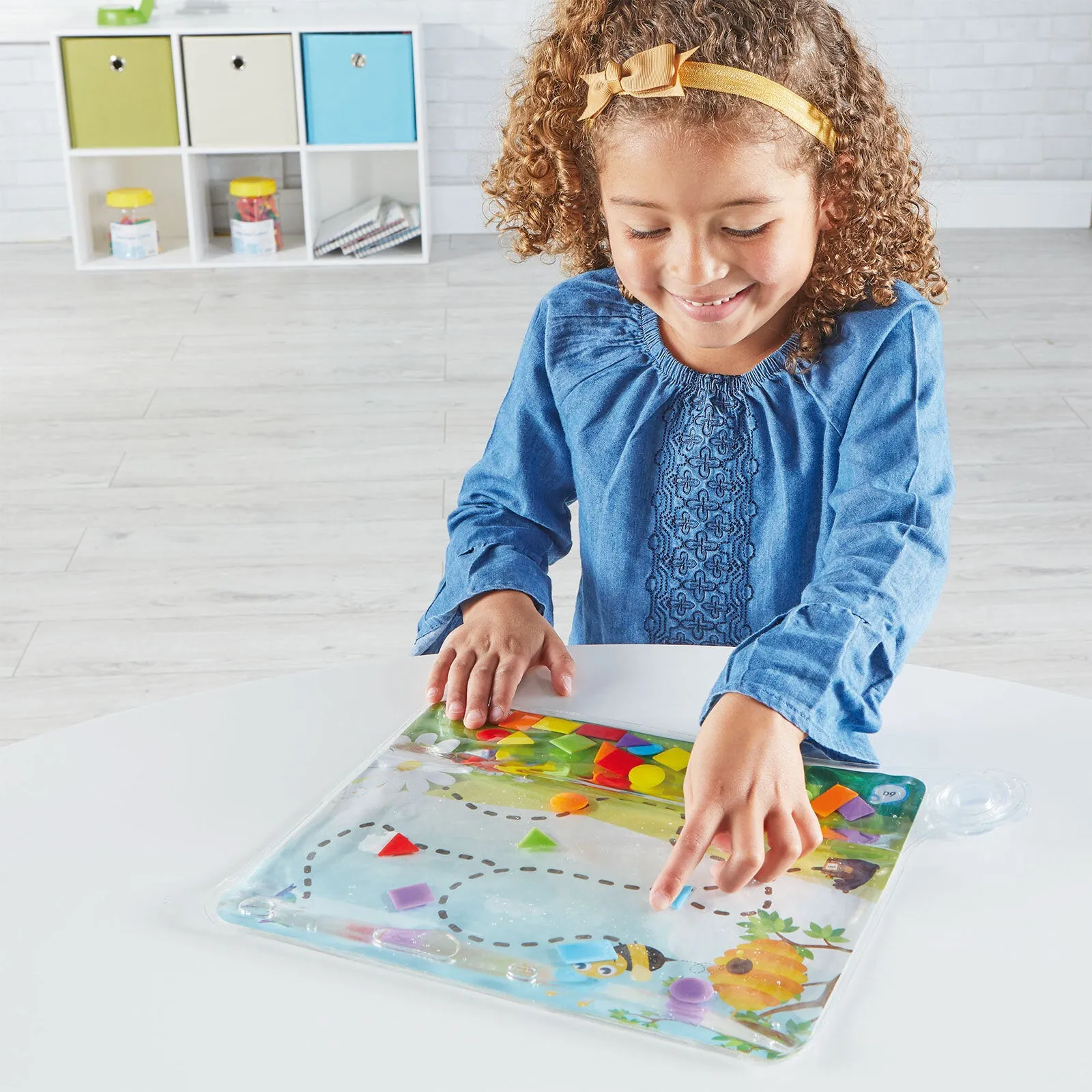 Learning Resources Colours & Shapes Sensory Pad - Image 4