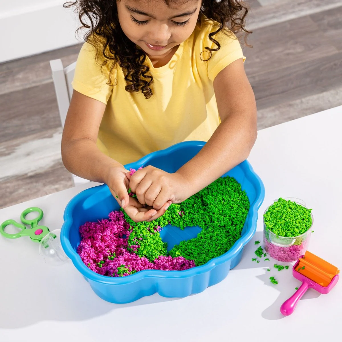 Learning Resources Playfoam Pluffle Sensory Station - Image 4