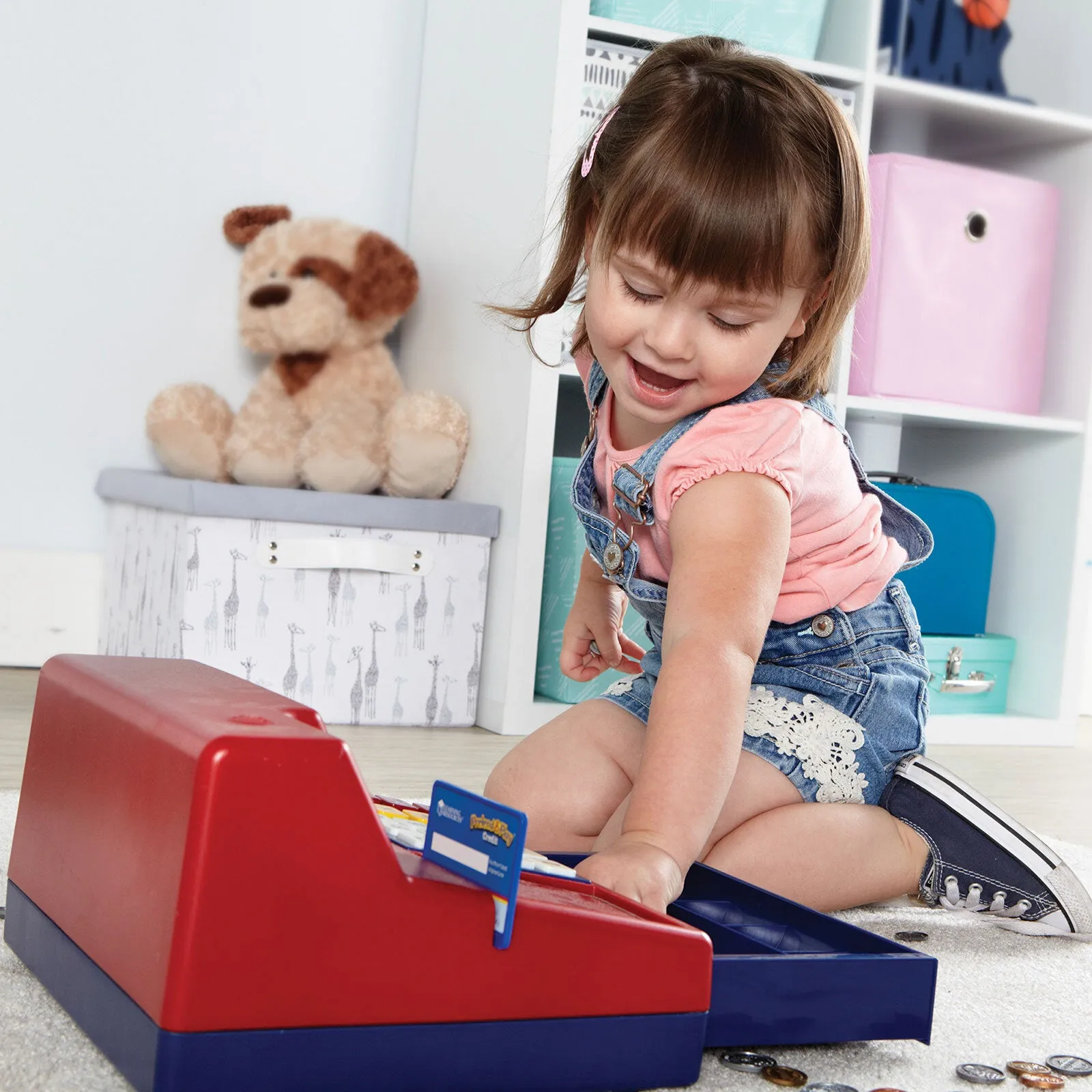 Learning Resources Pretend & Play Calculator Cash Register - Image 6