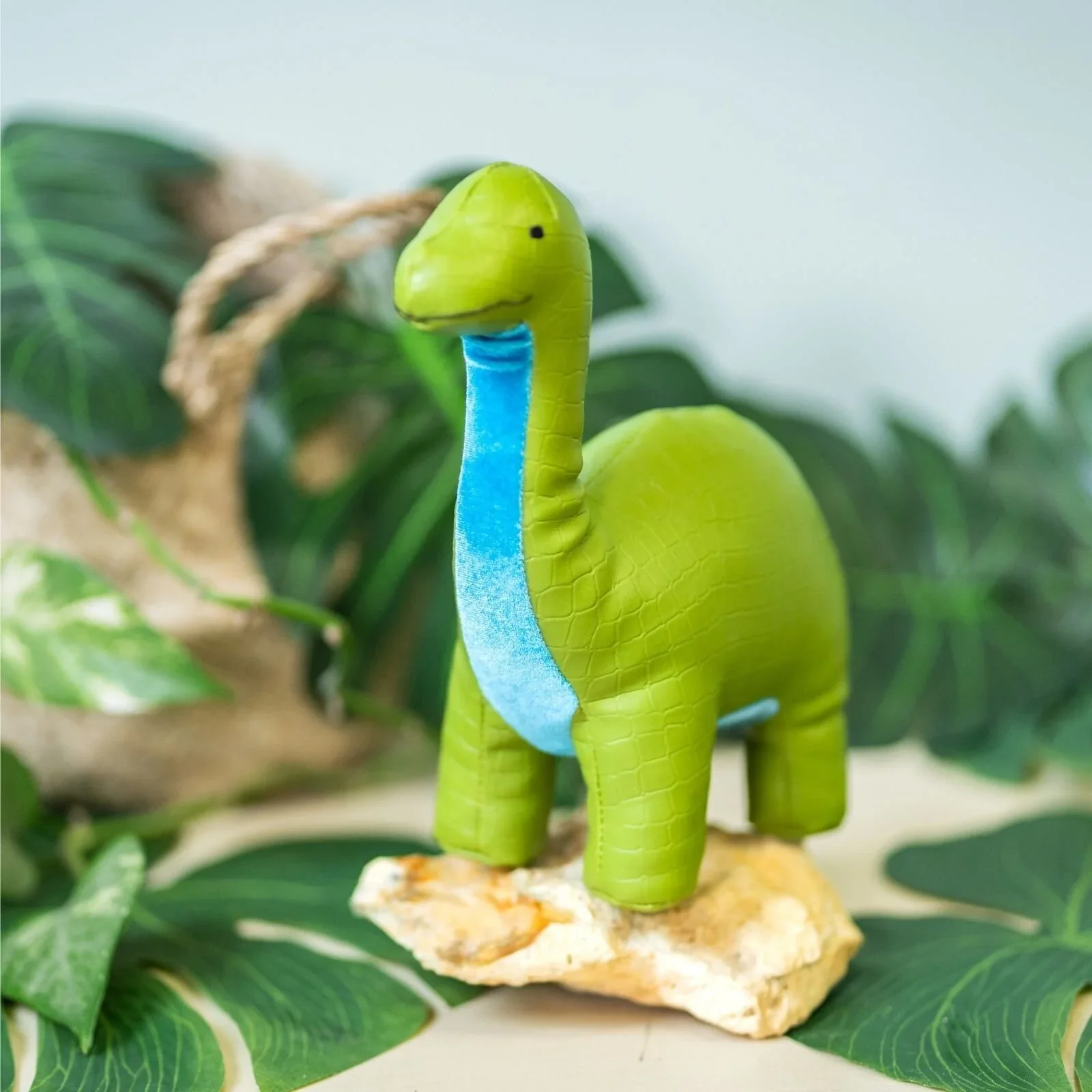 Little Big Friends Dino Friends - Hector the Brachiosaurus - Image 3