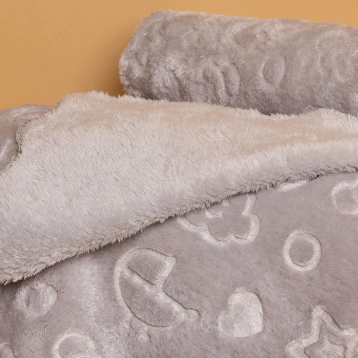 Little Dreams Unisex Plush Blankets - Grey - Image 4