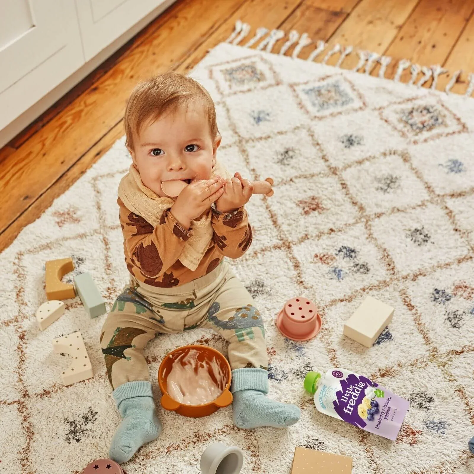 Little Freddie Organic Blueberry & Banana Greek Style Yoghurt Baby Food Pouch 6+ months 100g - Image 3