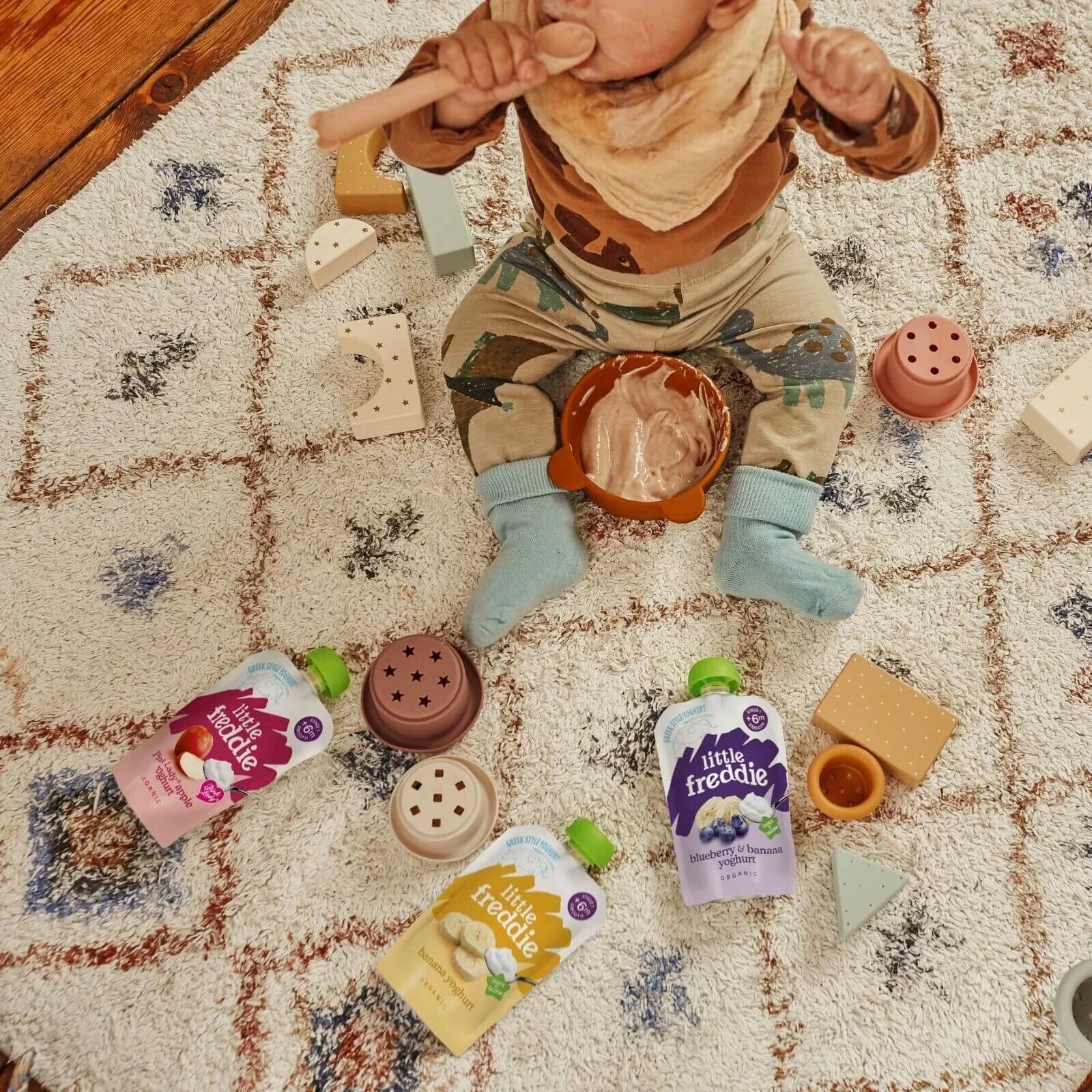 Little Freddie Organic Blueberry & Banana Greek Style Yoghurt Baby Food Pouch 6+ months 100g - Image 4