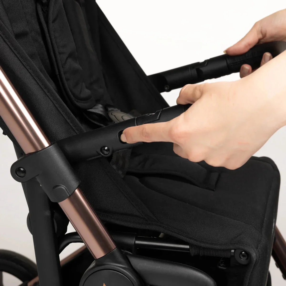 Luxus Hamilton R Pushchair - Black - Image 6