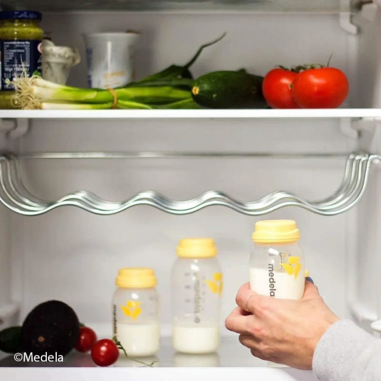 Medela Breastmilk Storage Bottles 150ml 3 pcs - Image 4