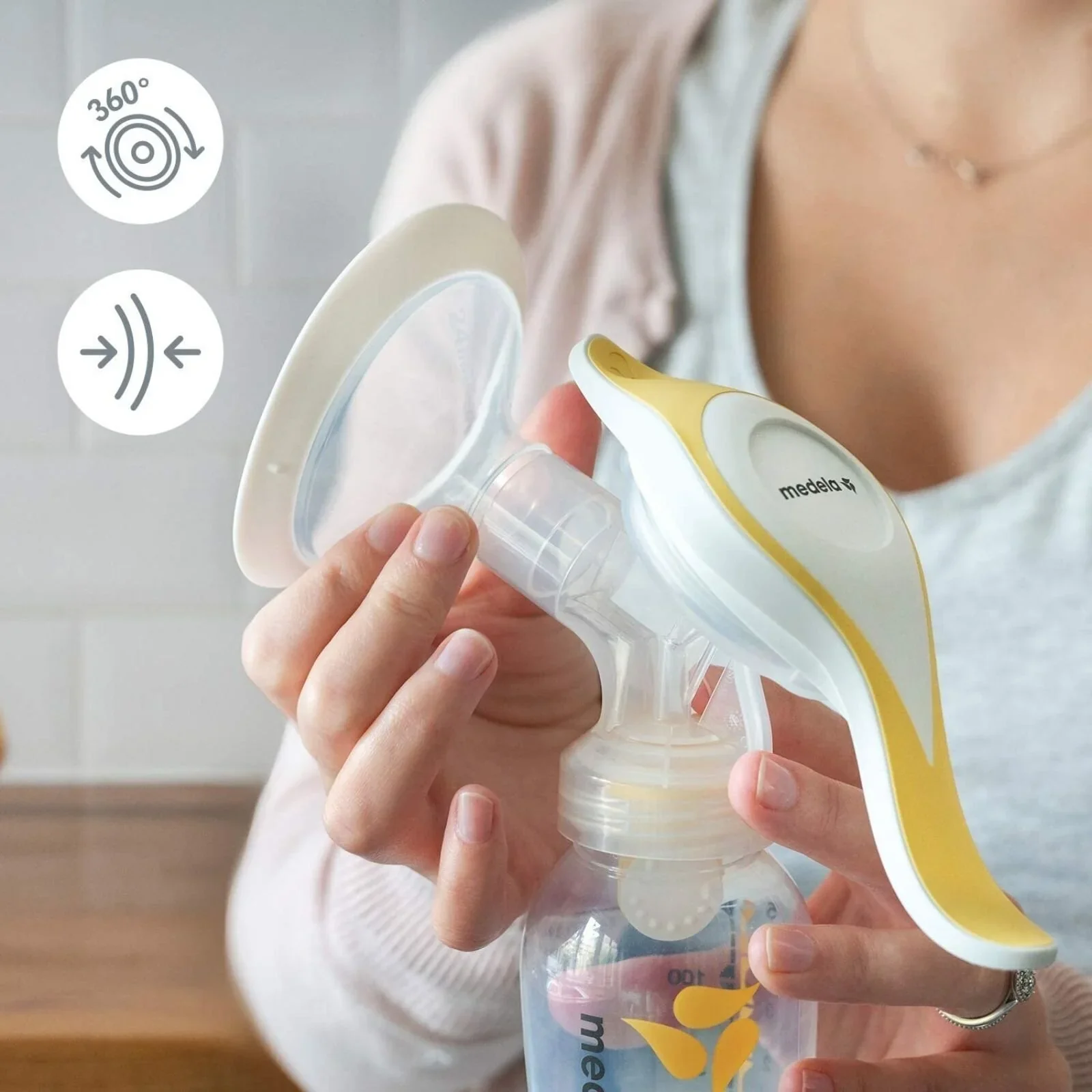 Medela Harmony Manual Breast Pump - Image 3