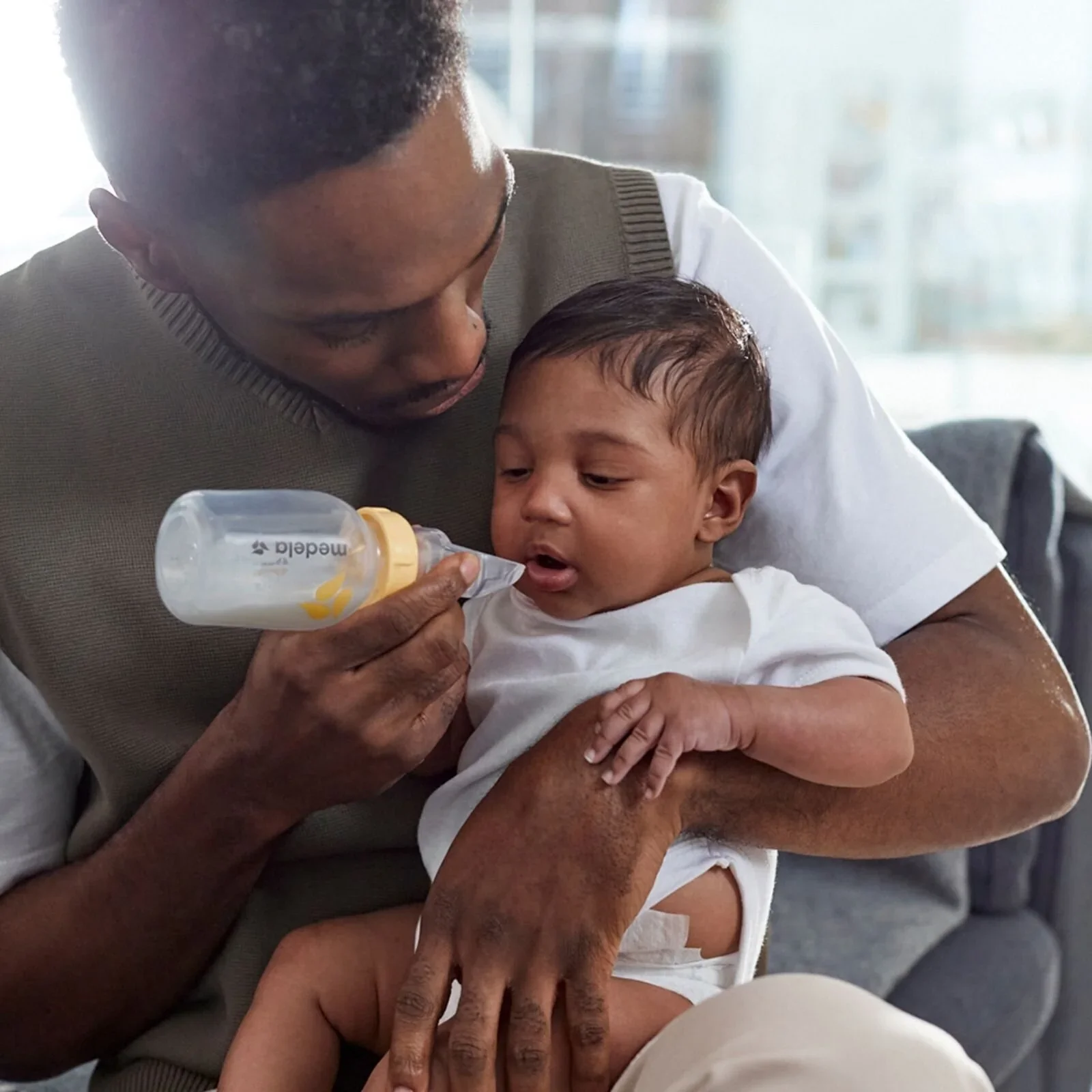 Medela SoftCup Feeder - Image 3