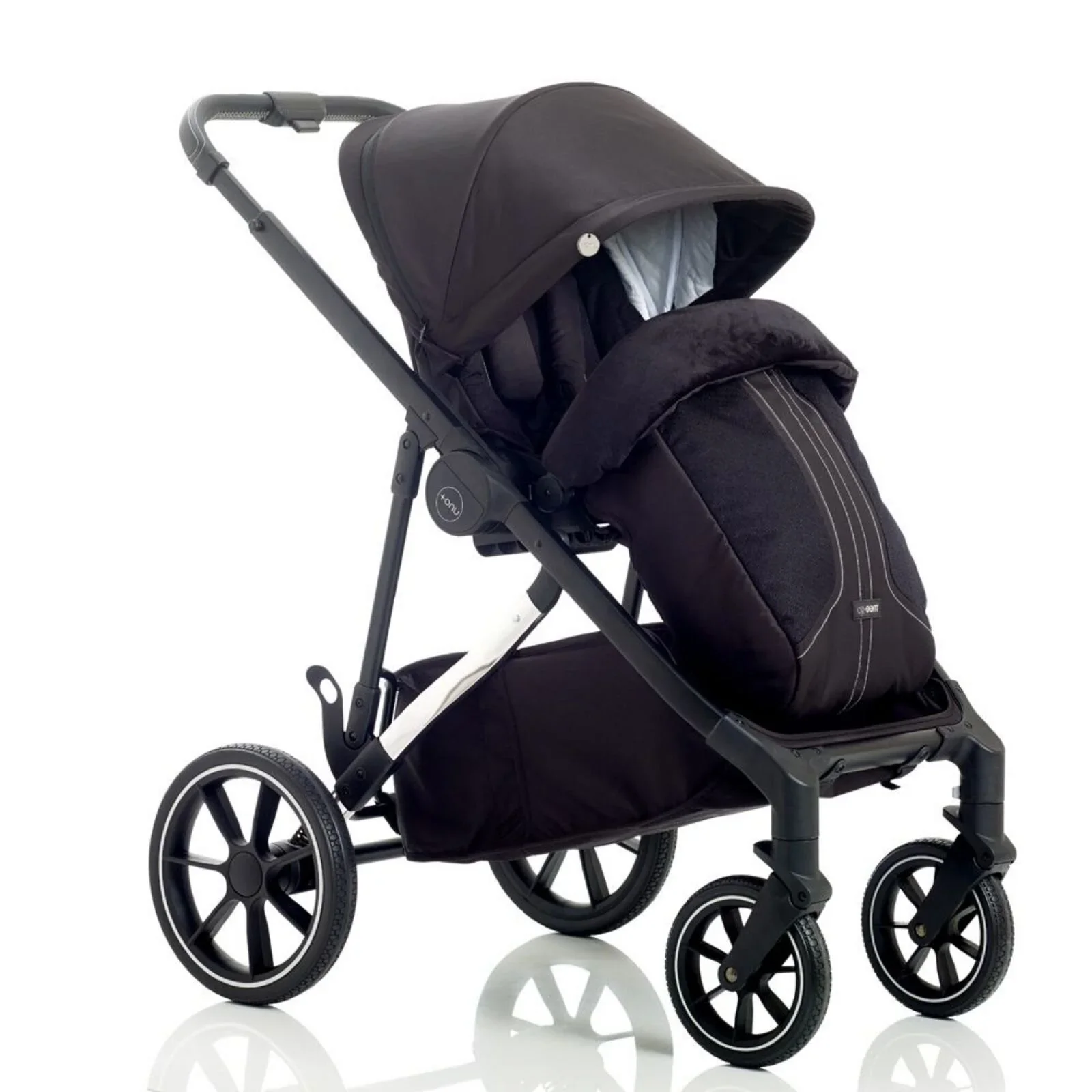 Mee-Go UNO Plus 3-in-1 with ISOFIX Base Travel System - Black/Chrome - Image 3