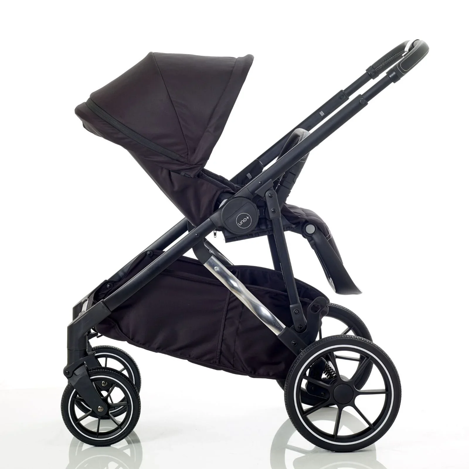 Mee-Go UNO Plus 3-in-1 with ISOFIX Base Travel System - Black/Chrome - Image 6