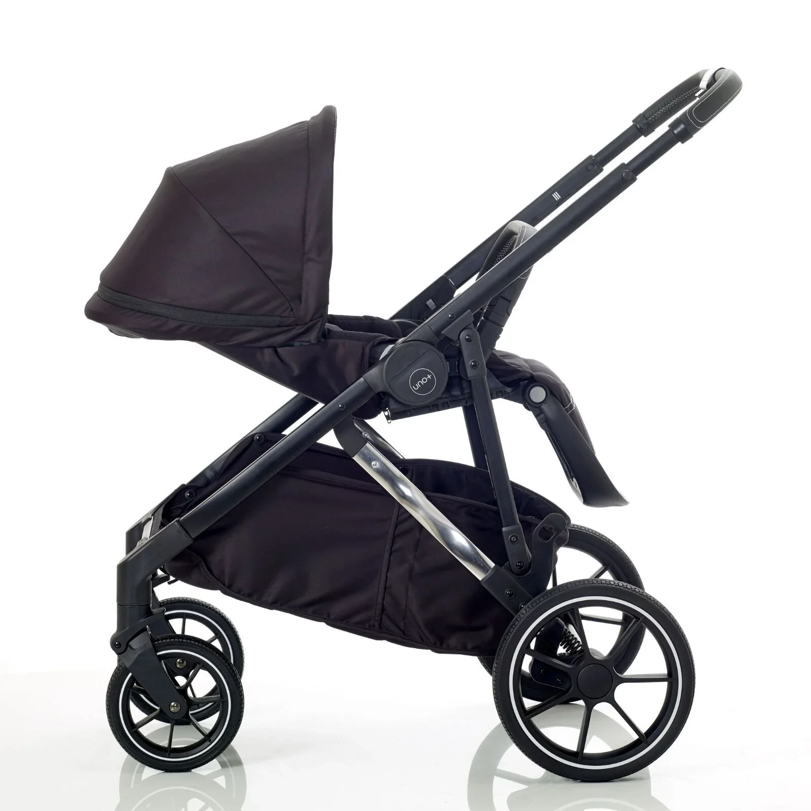 Mee-Go UNO Plus 3-in-1 with ISOFIX Base Travel System - Black/Chrome - Image 7