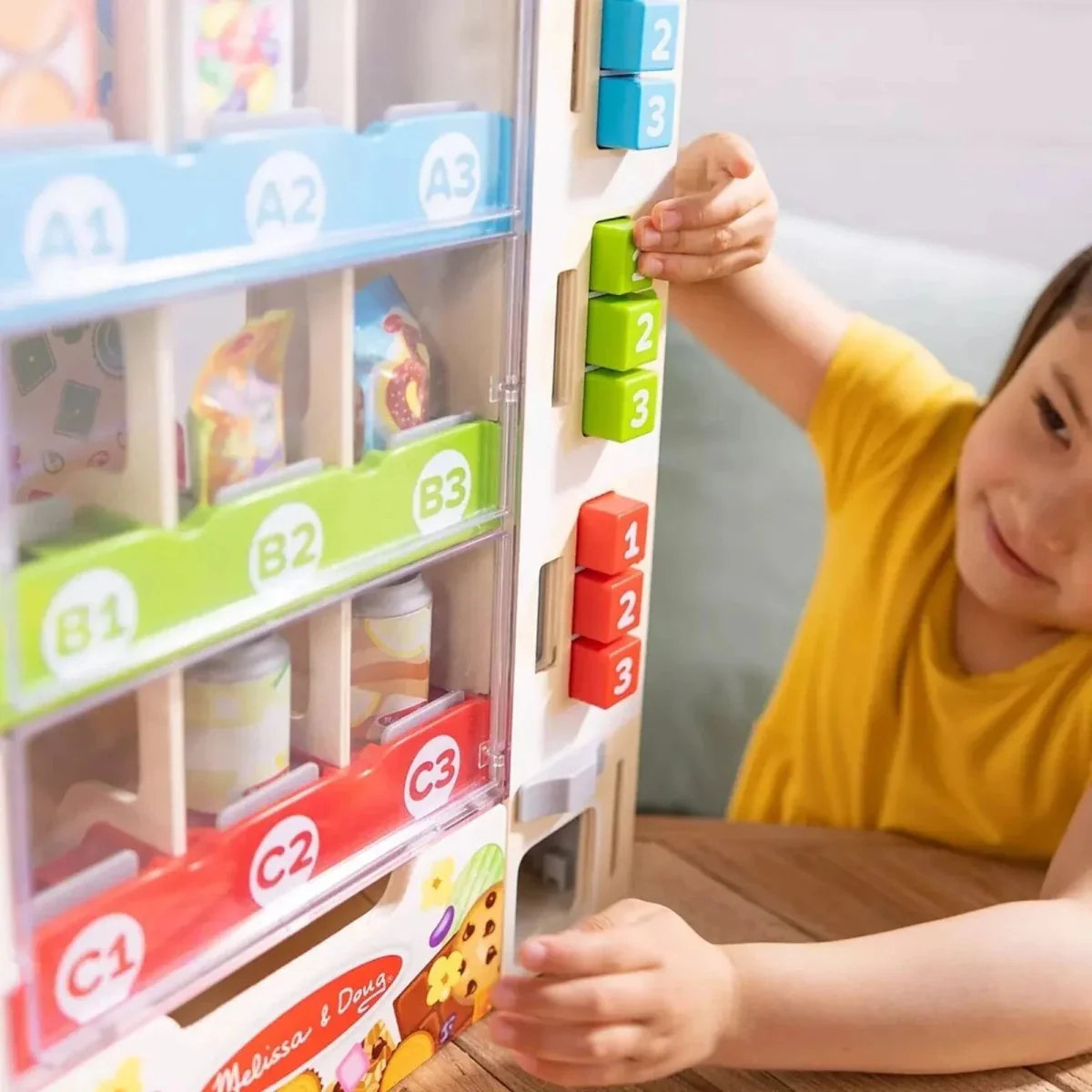Melissa & Doug Vending Machine Play Set - Image 4