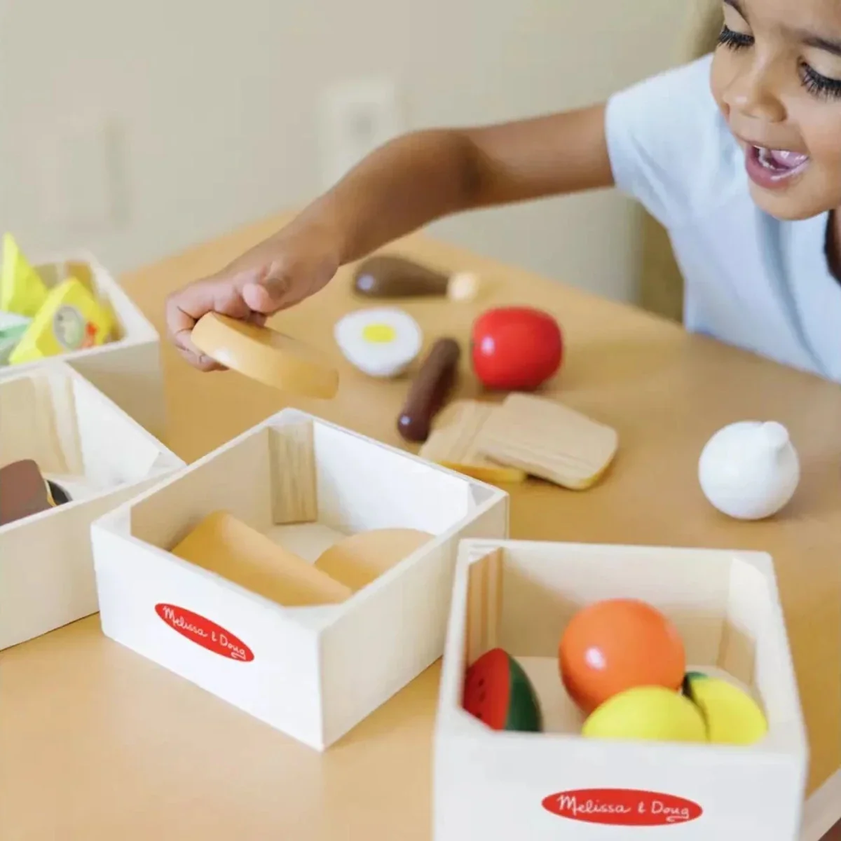 Melissa & Doug Wooden Food Set 21 pcs - Image 9