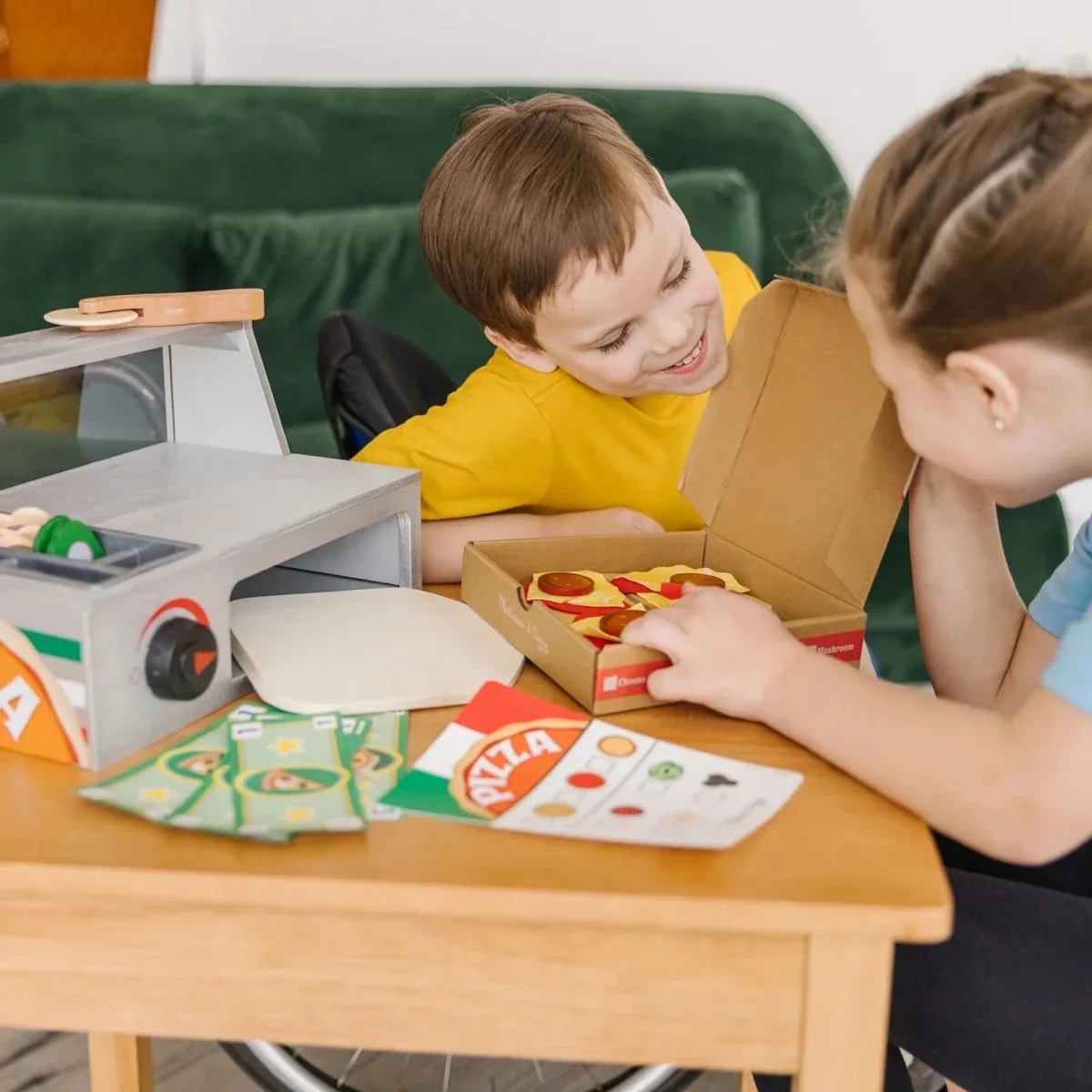 Melissa & Doug Wooden Pizza Counter Play Set - Image 9