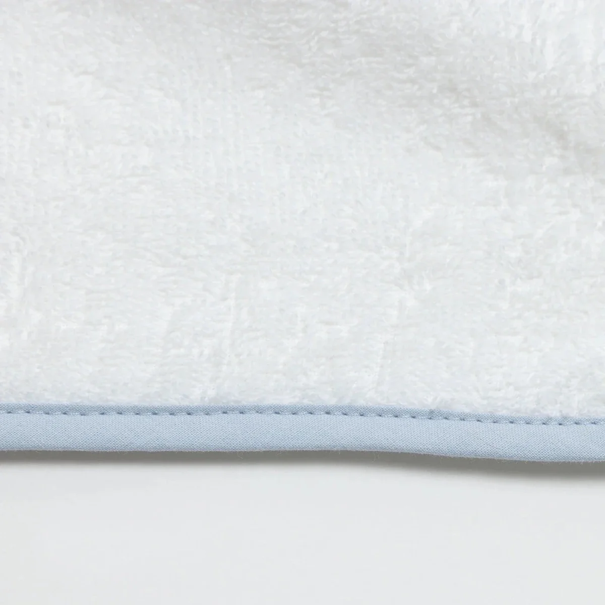 Mollia Baby Towel - White - Image 4