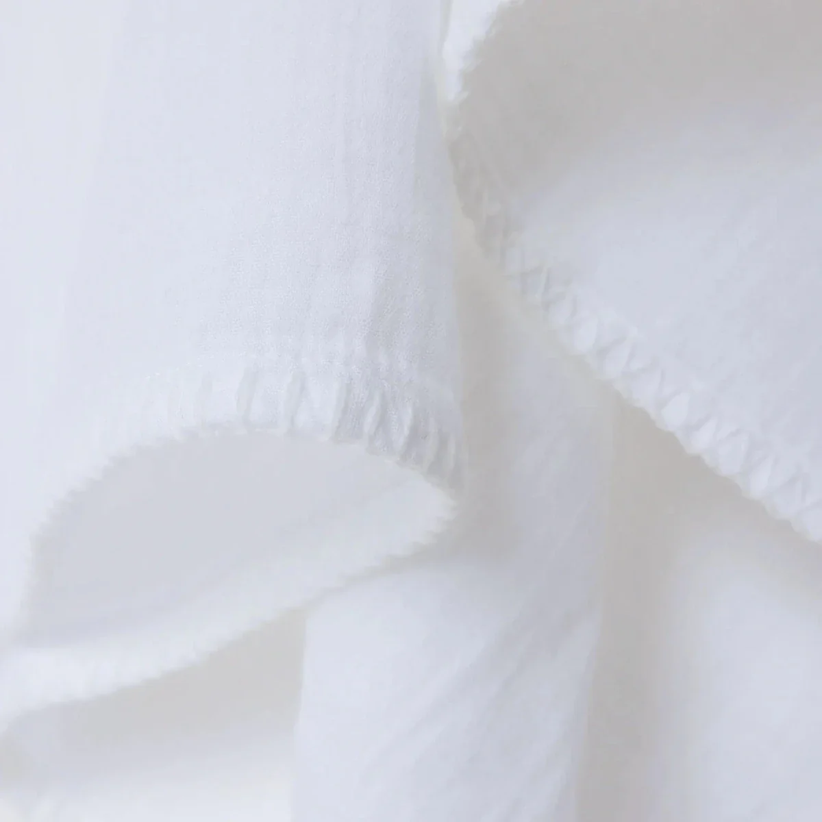 Mollia Unisex Muslin Blanket - White - Image 2