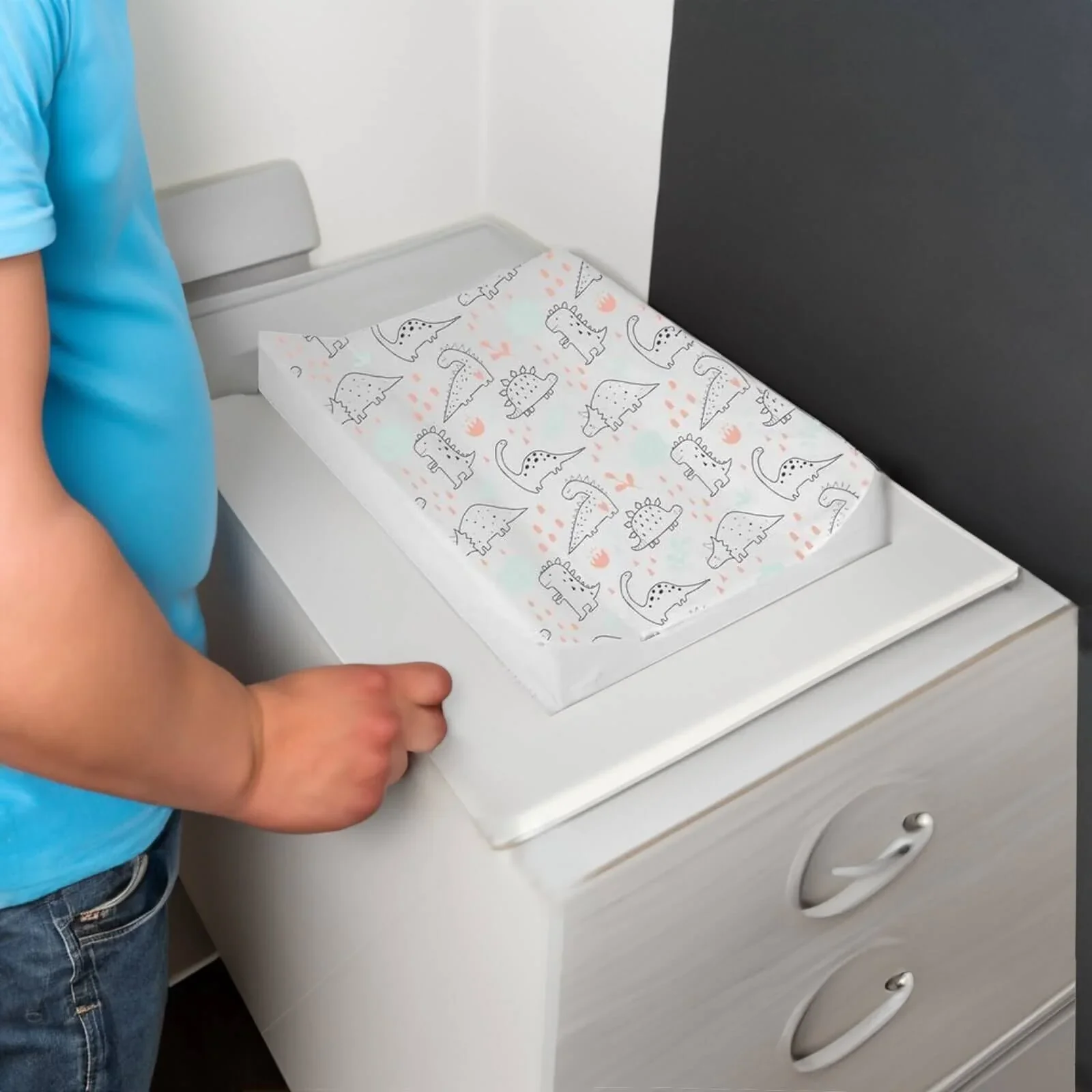 Mollydoo Anti Roll Changing Mat - Dinosaurs - Image 2