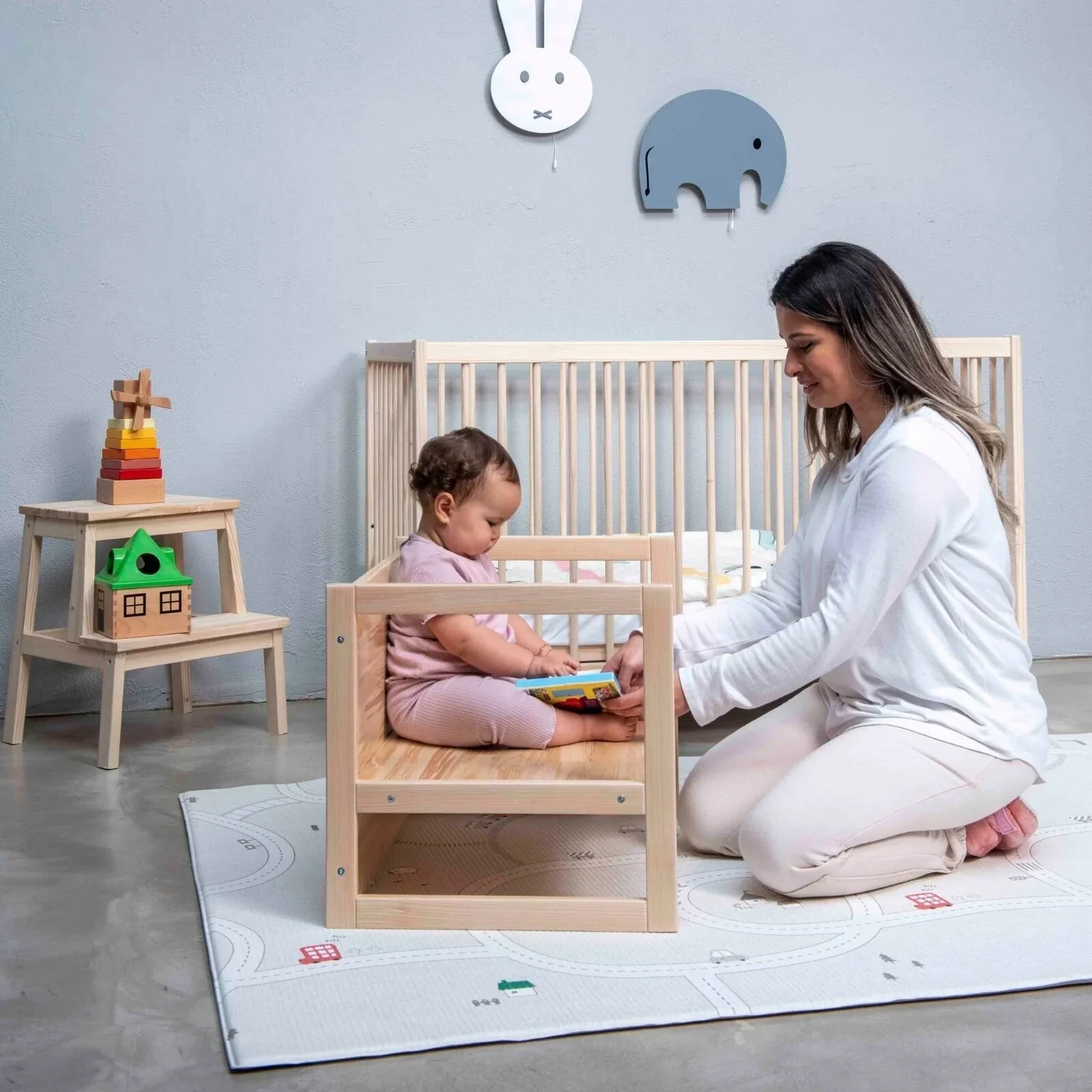 Montessori Wooden Convertable Table & Chair 36,6 cm (W) x 47 cm (H) x 64,5 cm (L) - Image 3