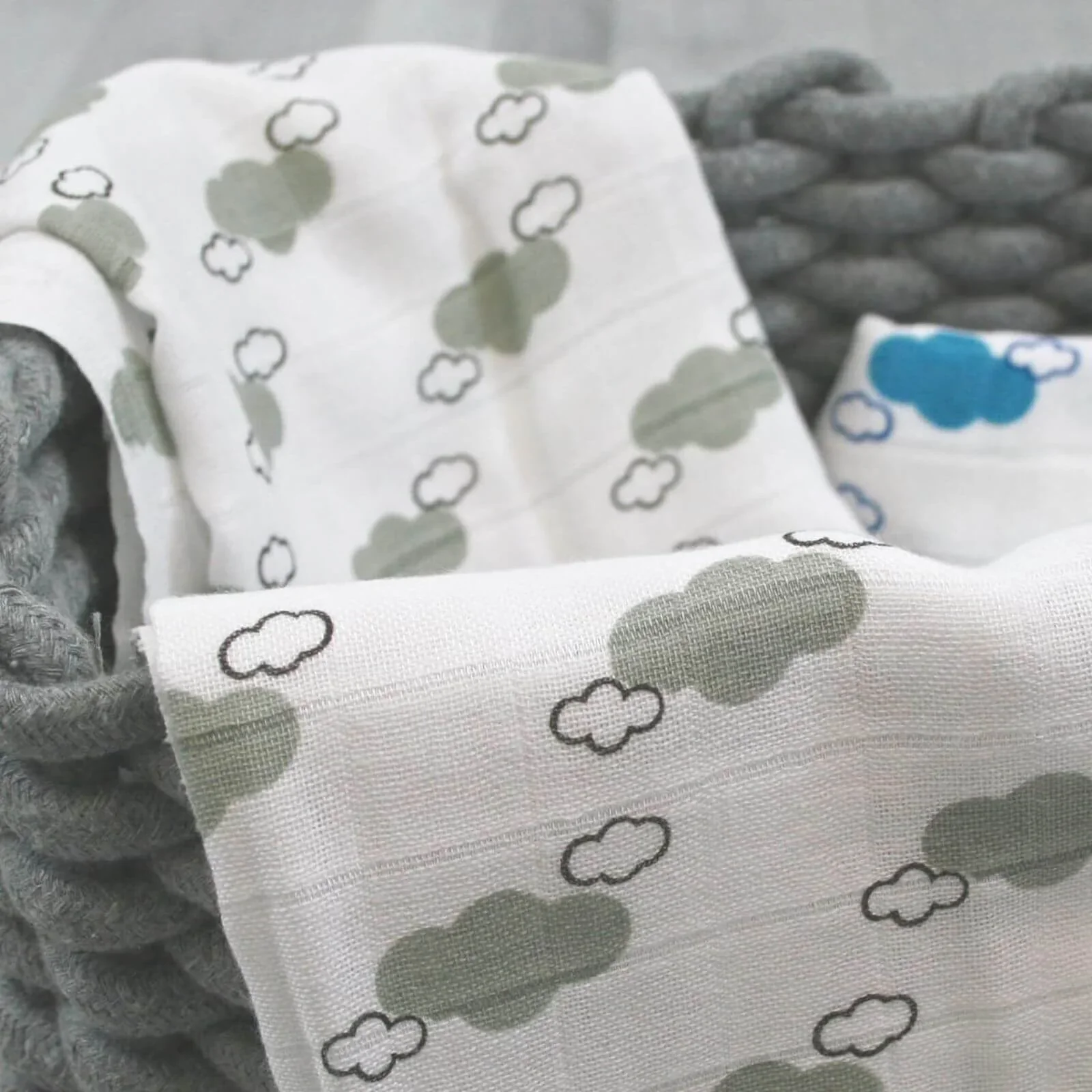 MuslinZ Bamboo/Organic Cotton Muslin Swaddle 120x120cm - Grey Cloud - Image 5