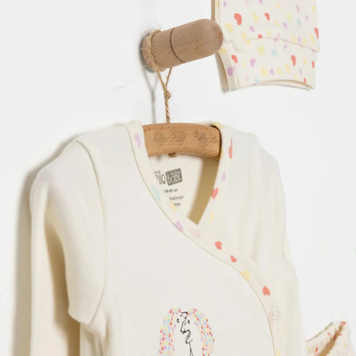 Newborn Baby Girls Onesie-Hat-Booted Bottom 3Pcs - Ecru - Image 4