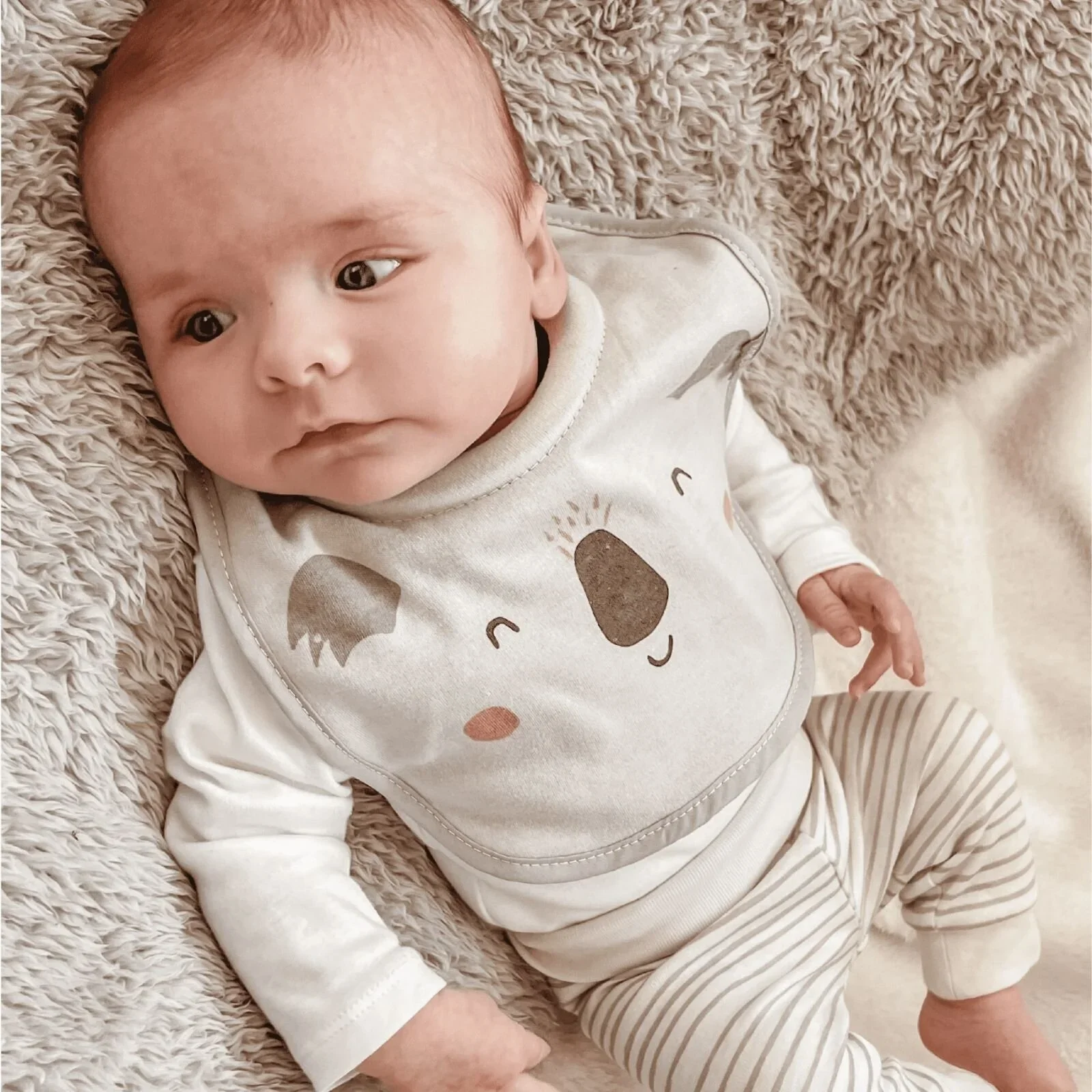 Nuby Snug and Dry Bibs Pack of 4 - Image 2