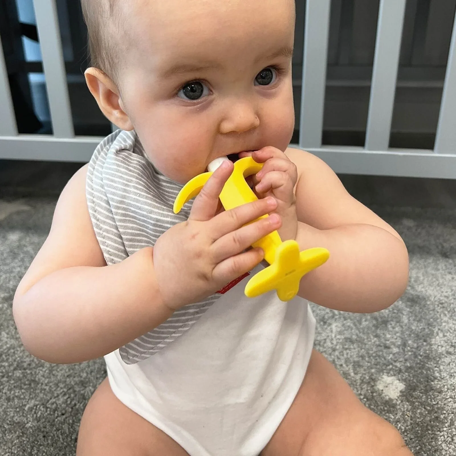 Nuby Banana Teether - Image 3
