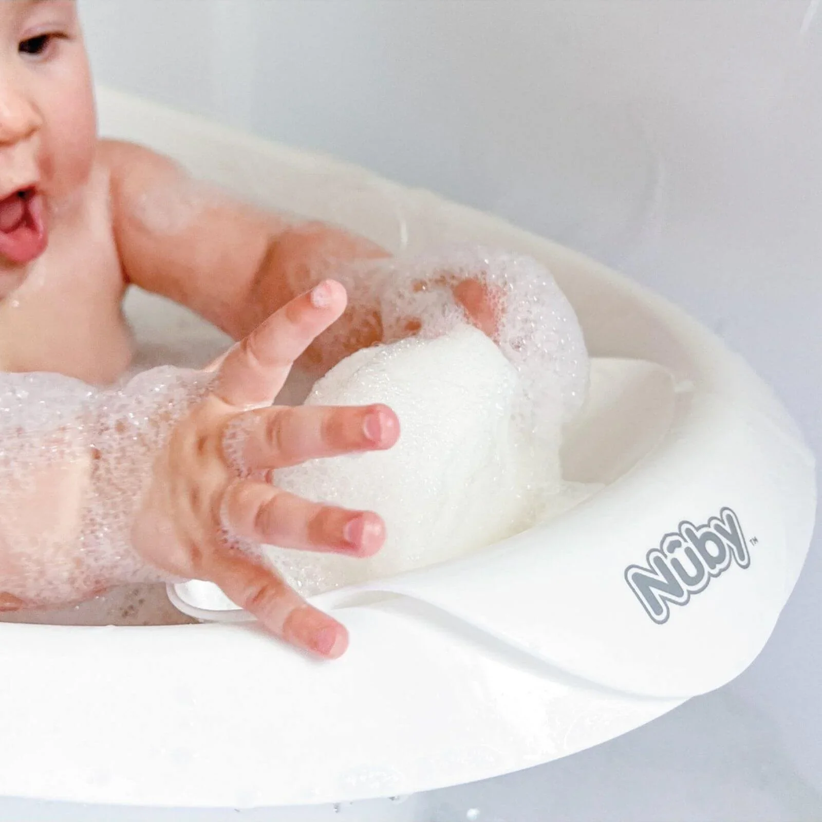 Nuby Sit Me Up Baby Bath - Image 4