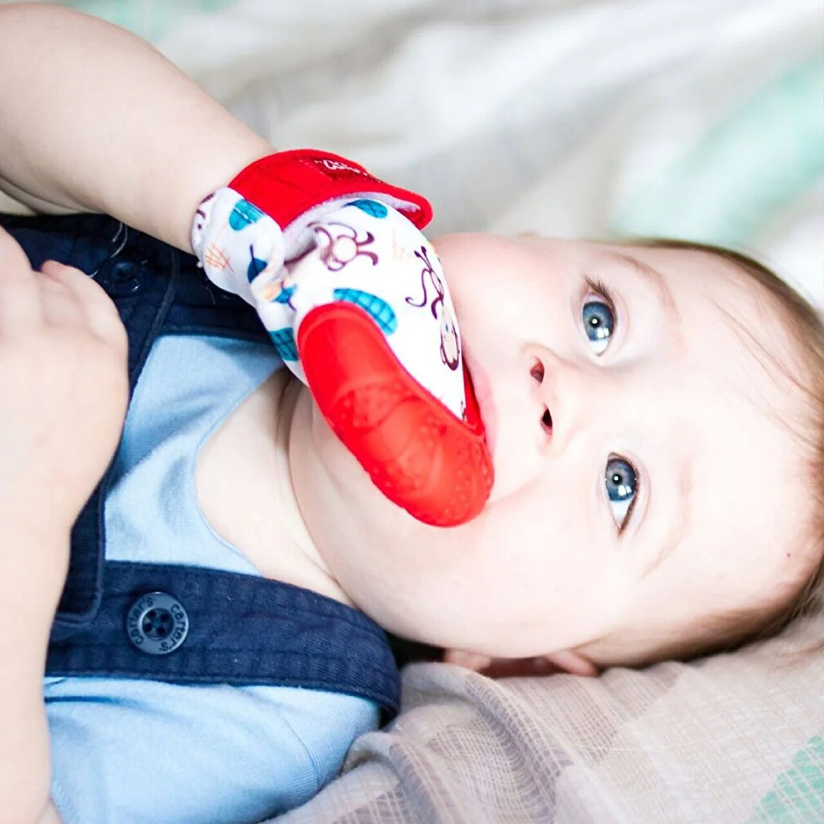Nuby Teething Mitts - Image 2