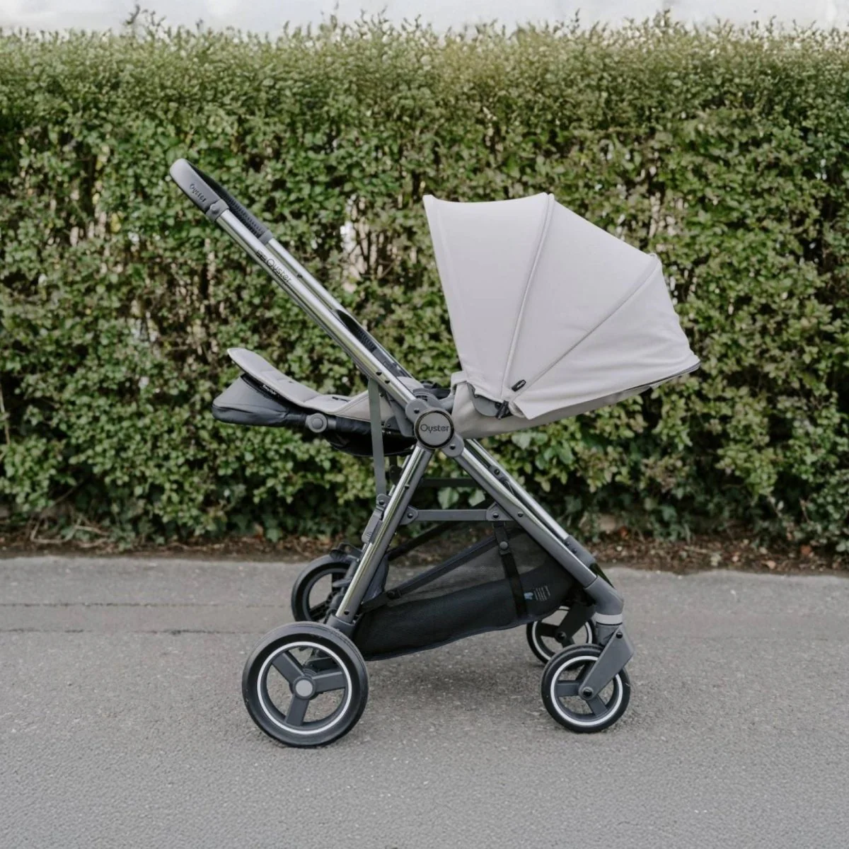 Oyster Gravity+ Stroller Bundle 4 pcs - Carbonite - Image 5