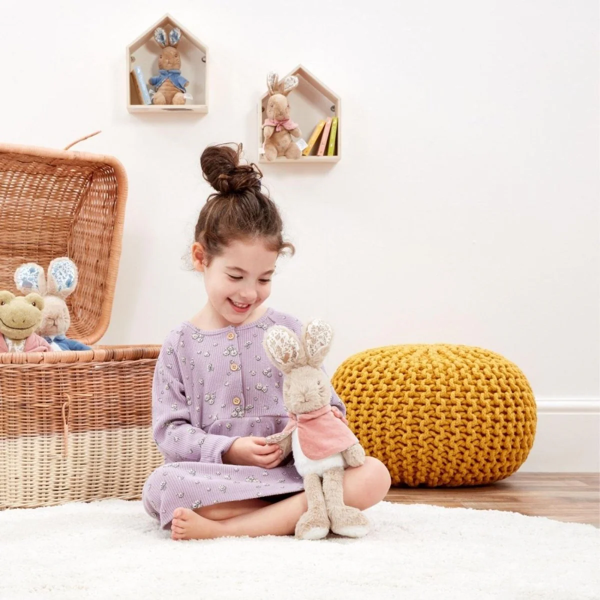 Peter Rabbit Flopsy Deluxe Soft Toy - Image 4