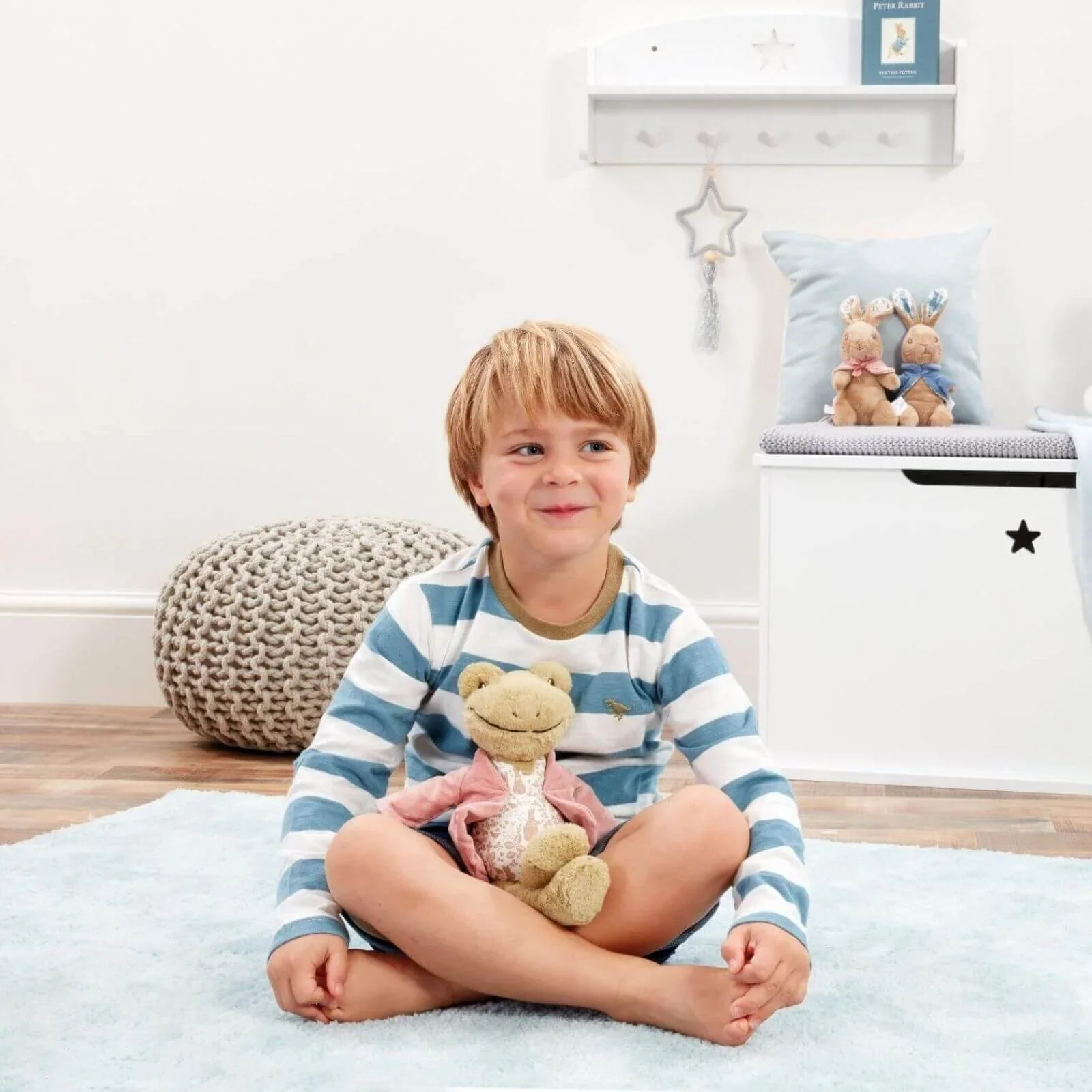 Peter Rabbit Jeremy Fisher Deluxe Soft Toy - Image 3