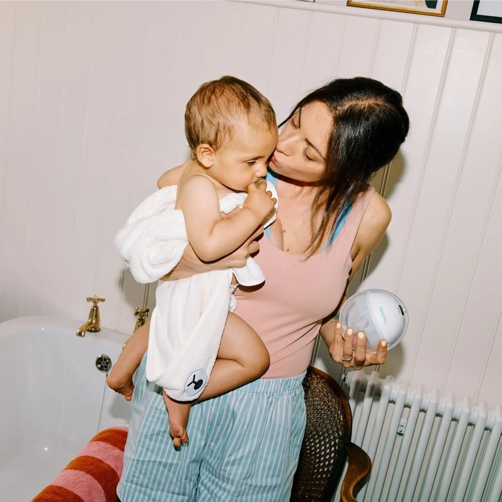 Pippeta Compact Hands Free Electric Breast Pump - Image 4