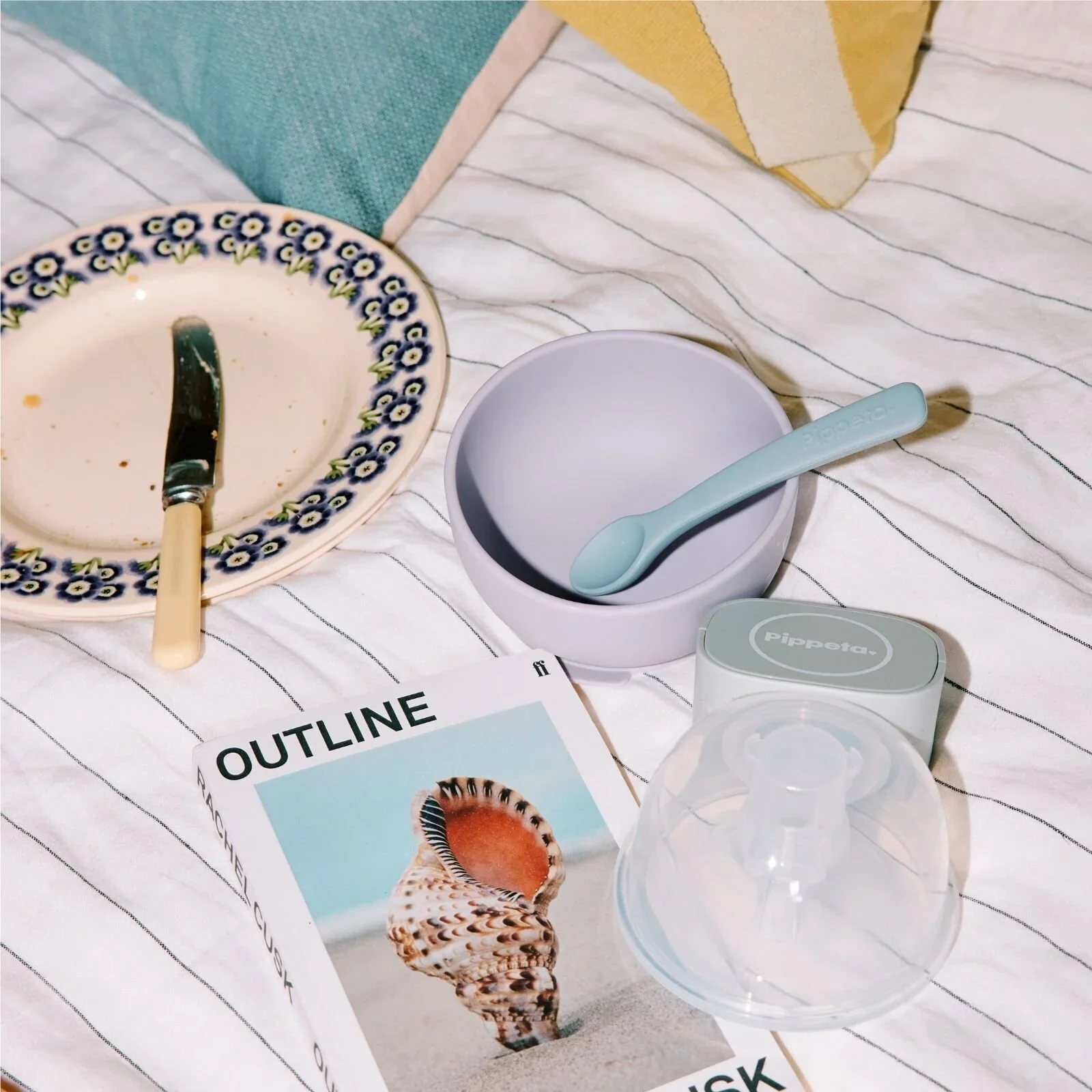 Pippeta Silicone Suction Bowl - Sea Salt - Image 3