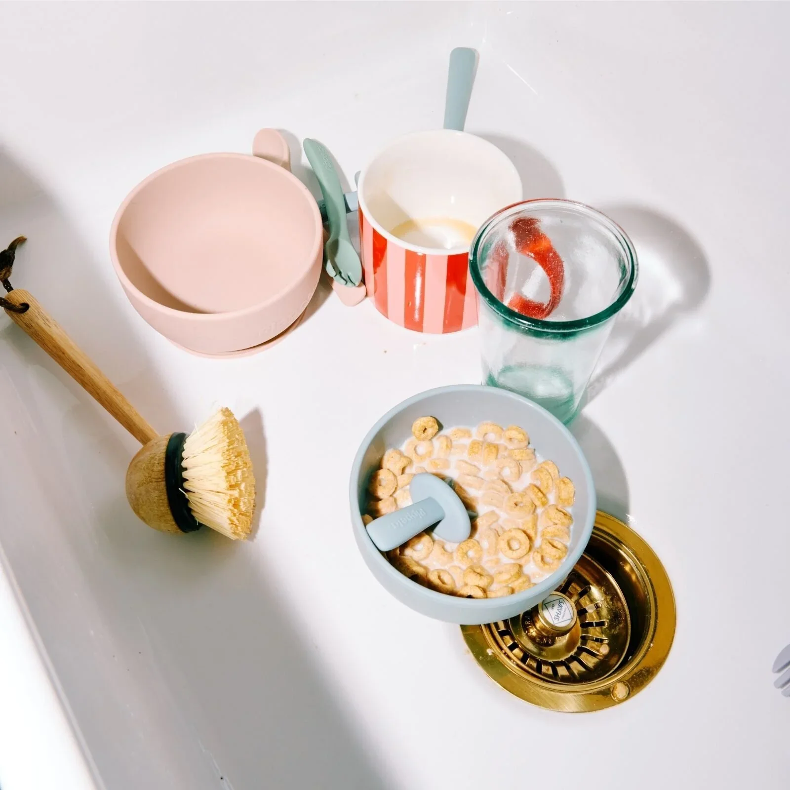 Pippeta Silicone Suction Bowl - Sea Salt - Image 5