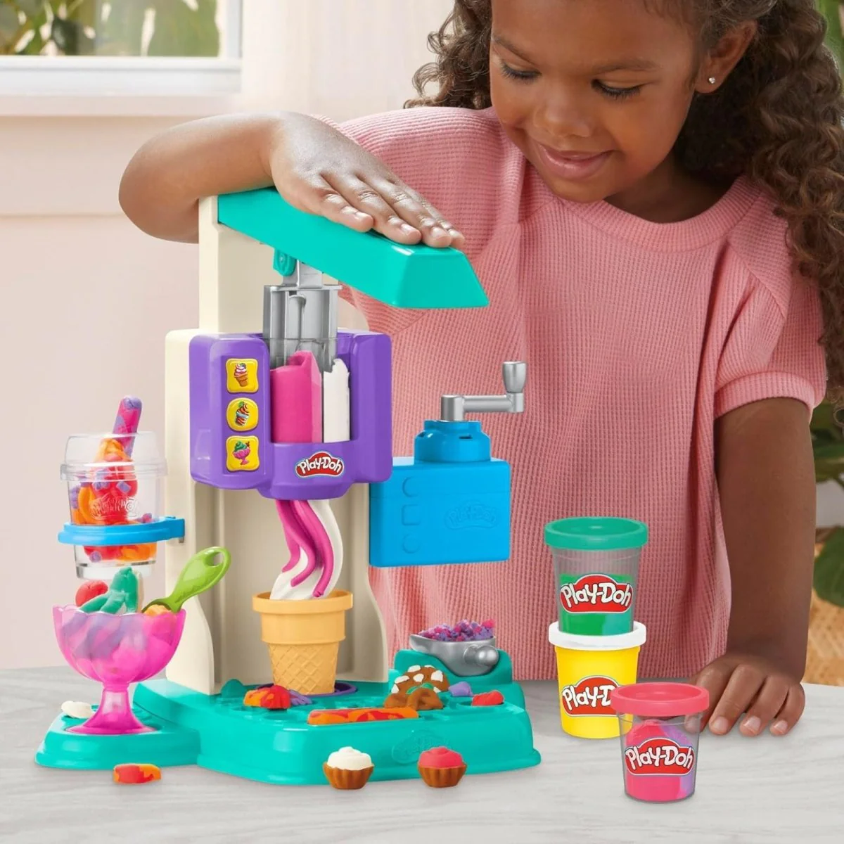 Play-Doh Rainbow Swirl Ice Cream Playset - Image 8